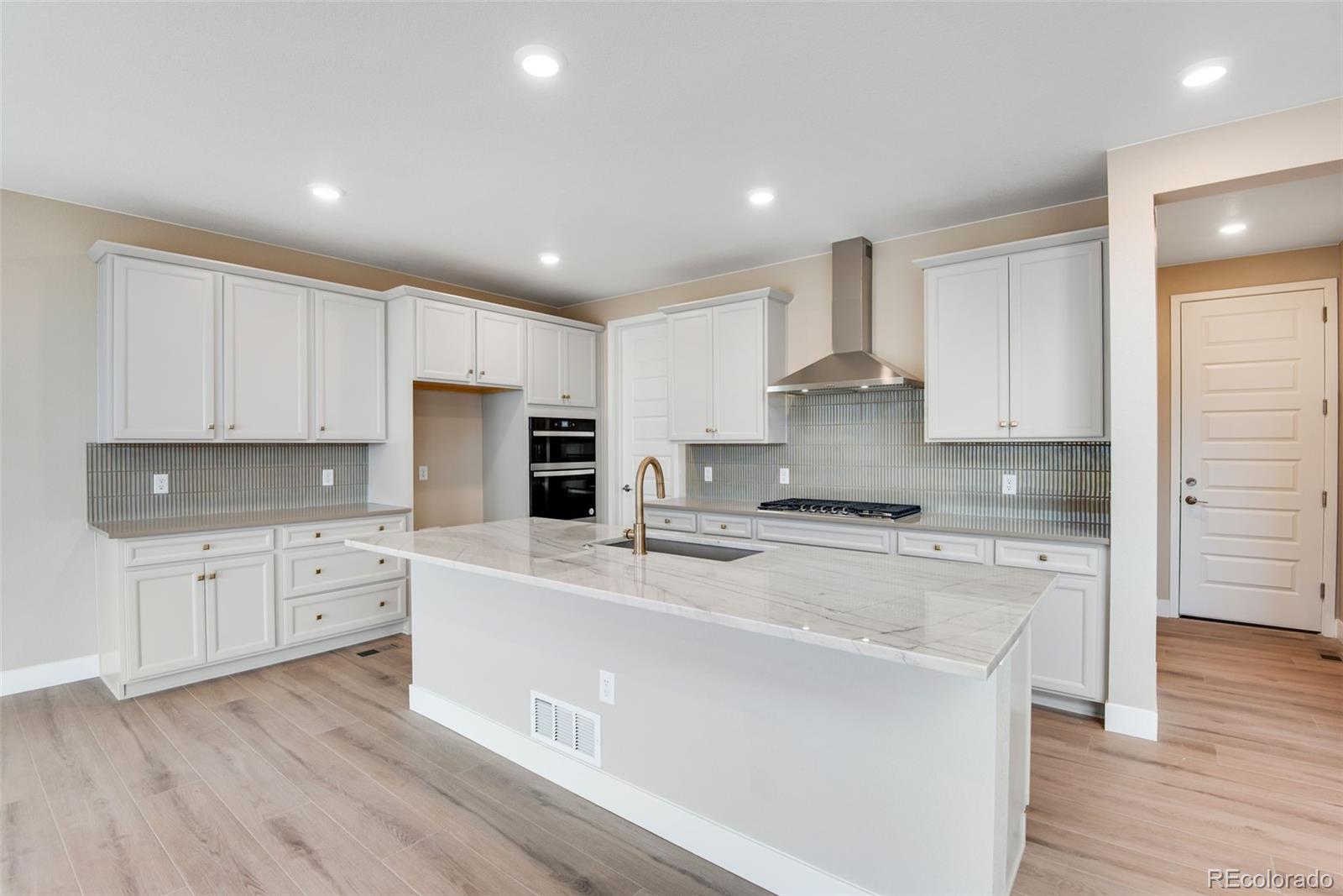 MLS Image #4 for 3432 n gold bug court,aurora, Colorado