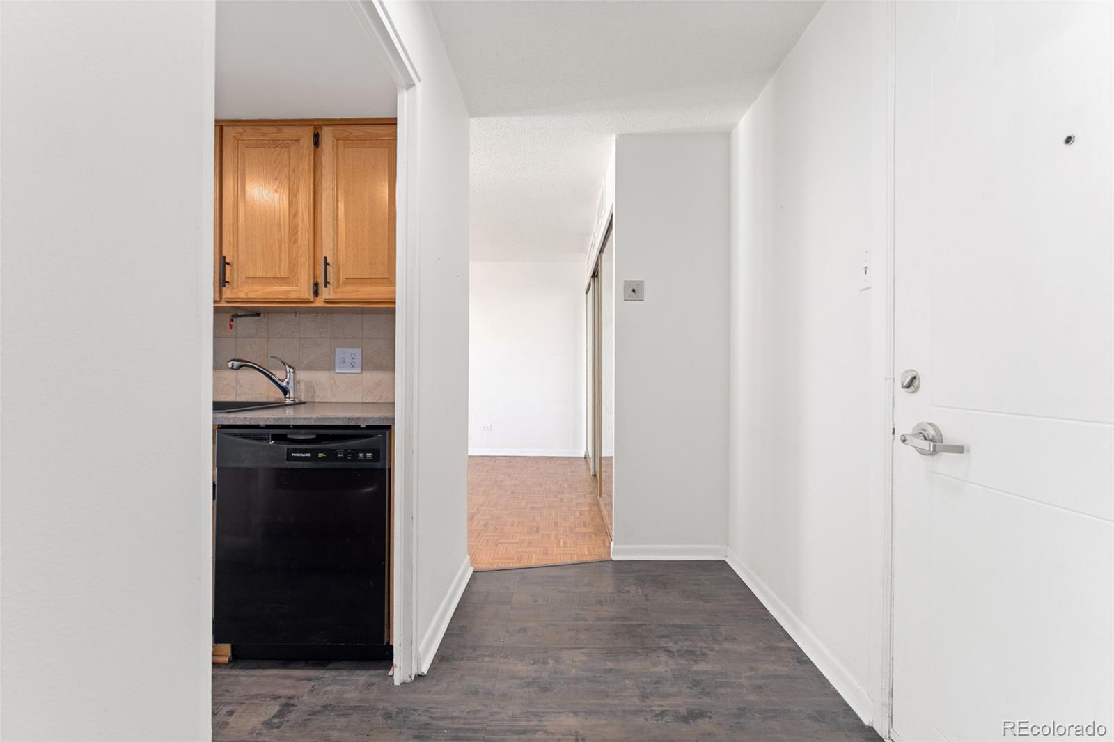 MLS Image #13 for 1250 n humboldt street,denver, Colorado