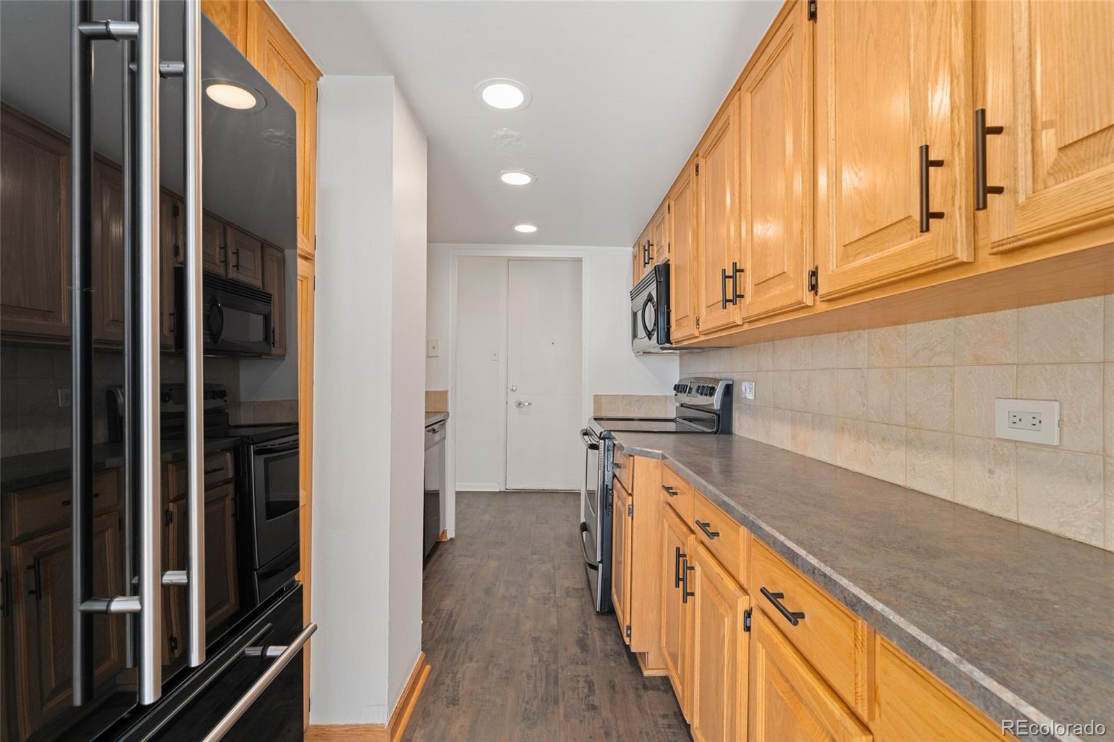 MLS Image #9 for 1250 n humboldt street,denver, Colorado