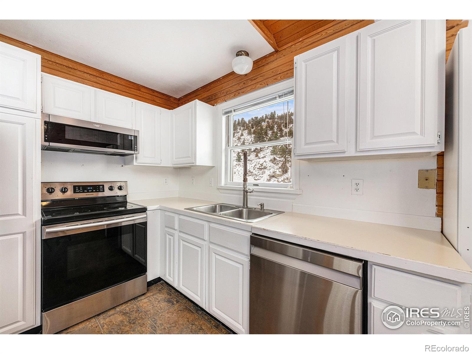 MLS Image #3 for 43  gladeview court,glen haven, Colorado