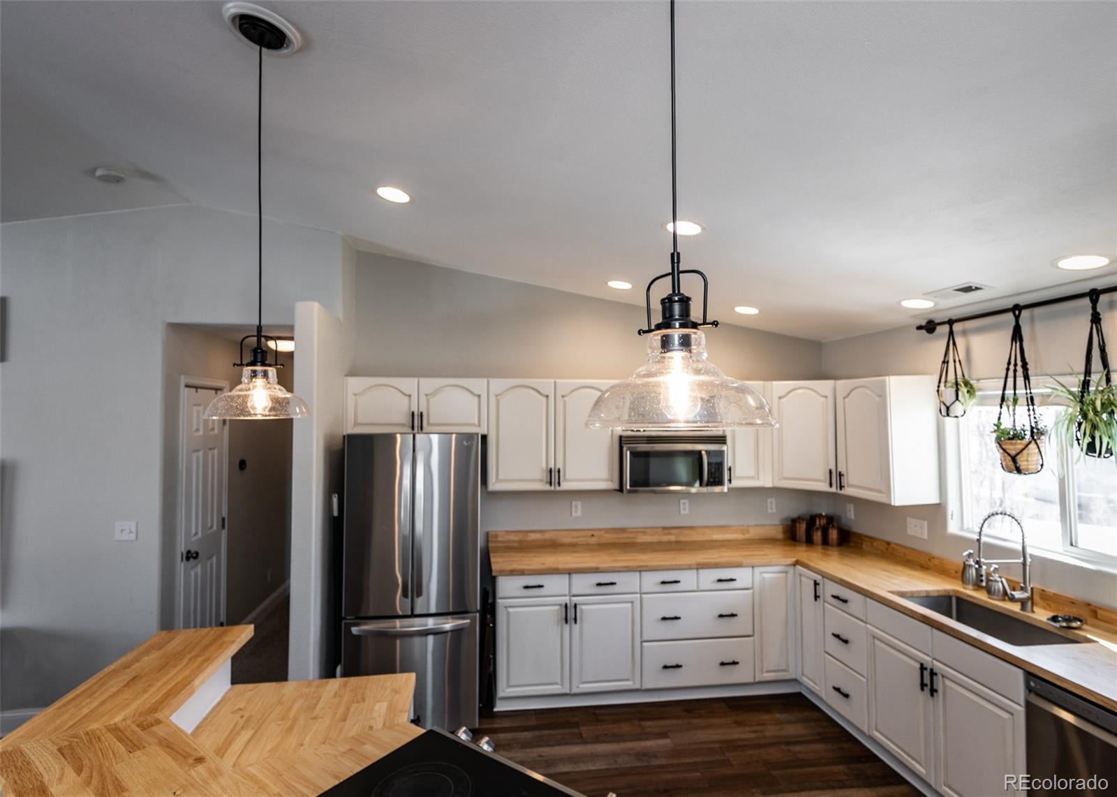 MLS Image #11 for 1406  leigh lane,fountain, Colorado