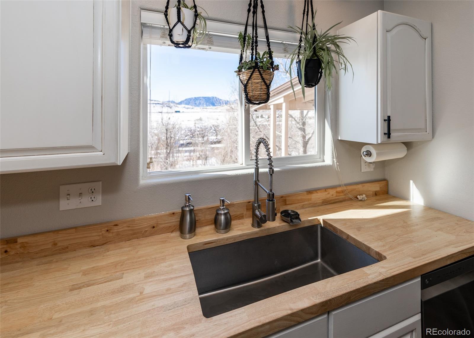 MLS Image #13 for 1406  leigh lane,fountain, Colorado