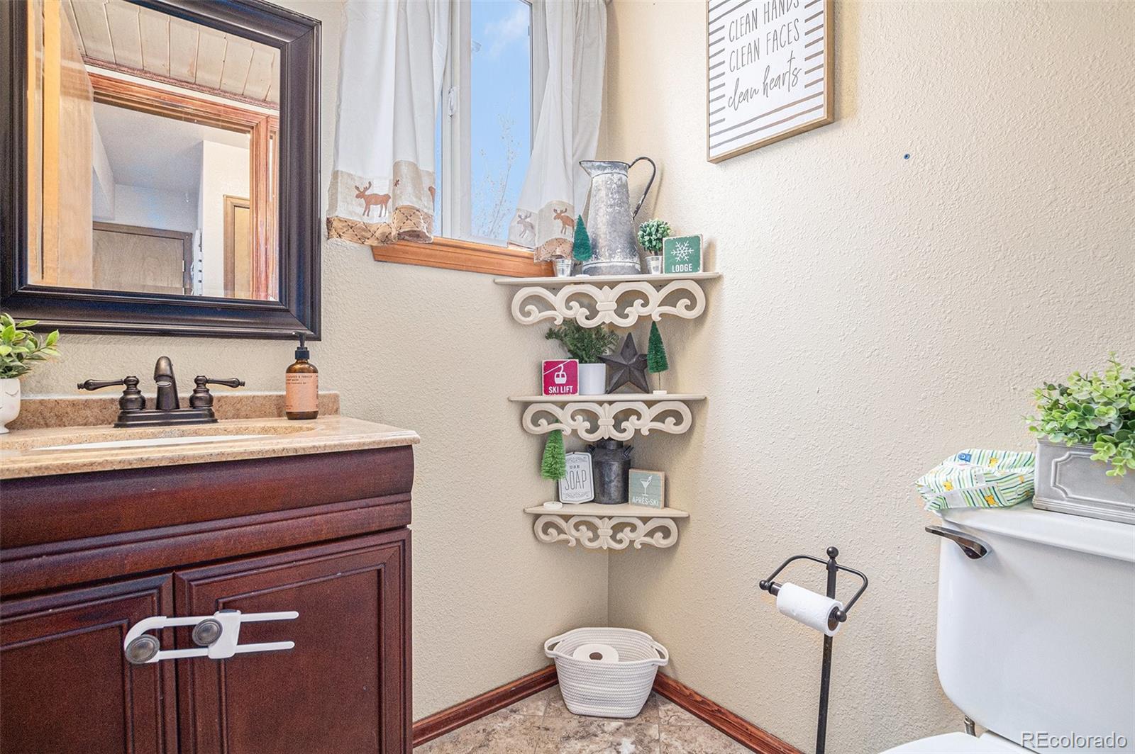 MLS Image #11 for 5843  instone circle,colorado springs, Colorado