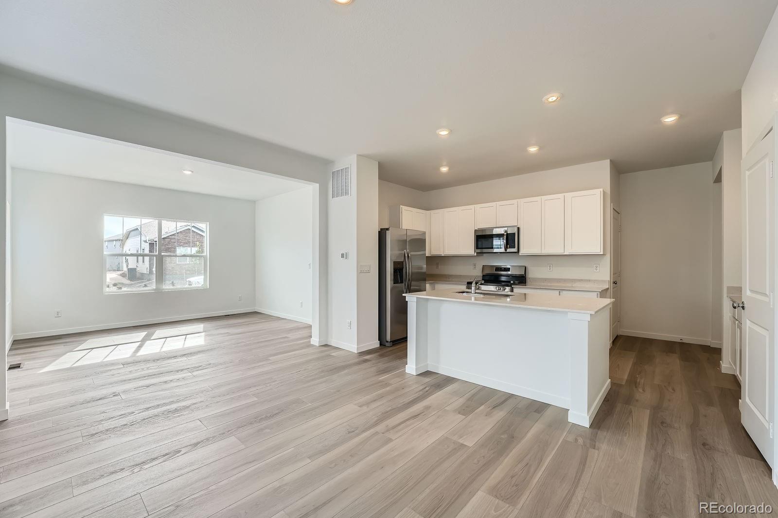 MLS Image #3 for 15267  fillmore street,thornton, Colorado