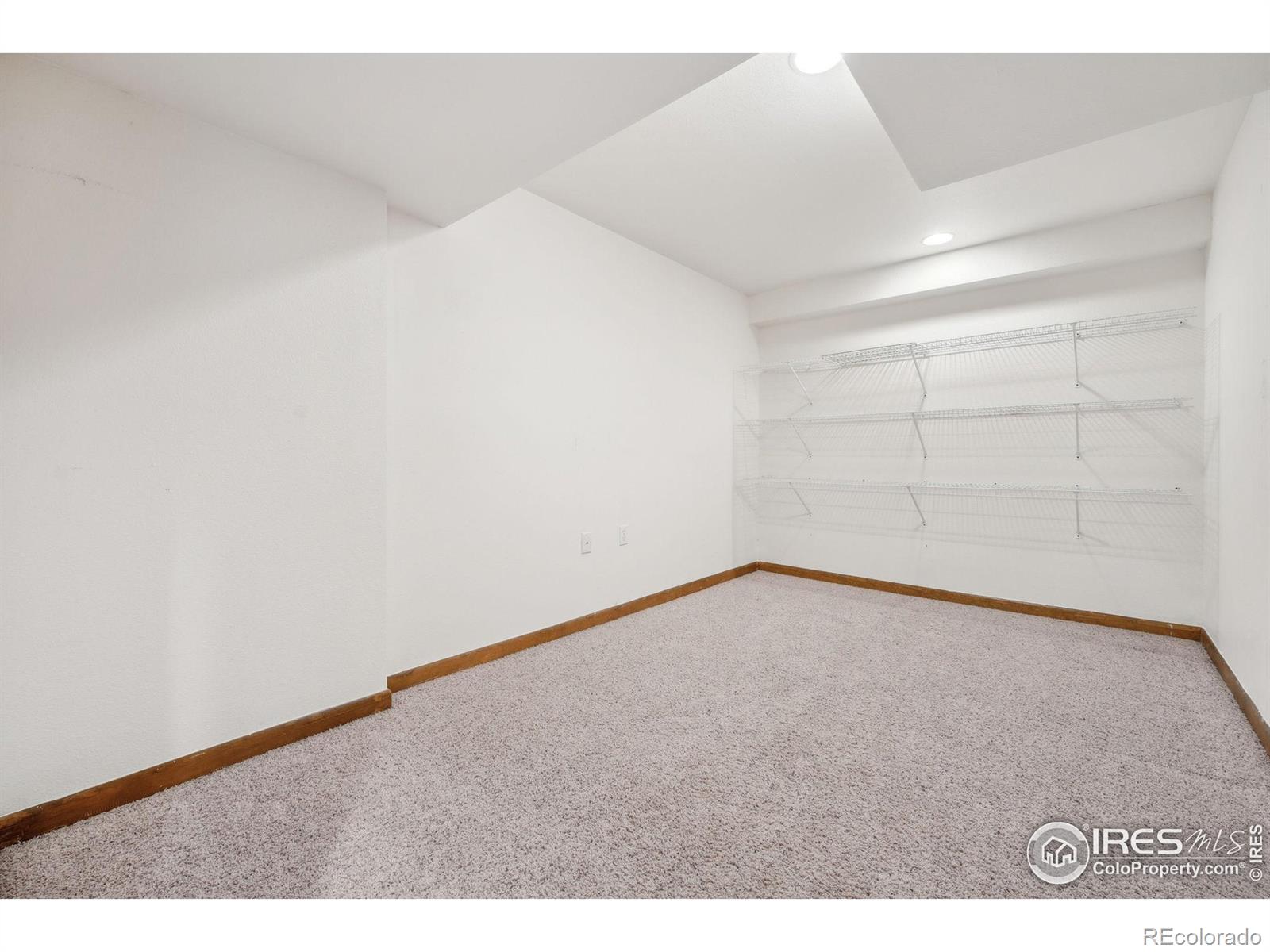 MLS Image #25 for 2430 w long circle,littleton, Colorado