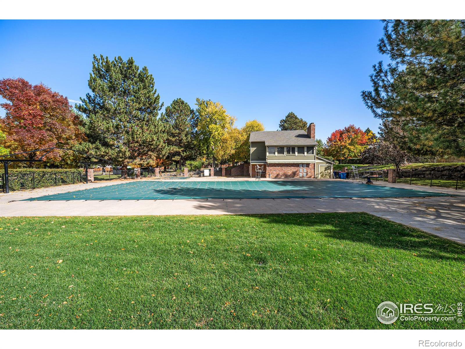 MLS Image #38 for 2430 w long circle,littleton, Colorado