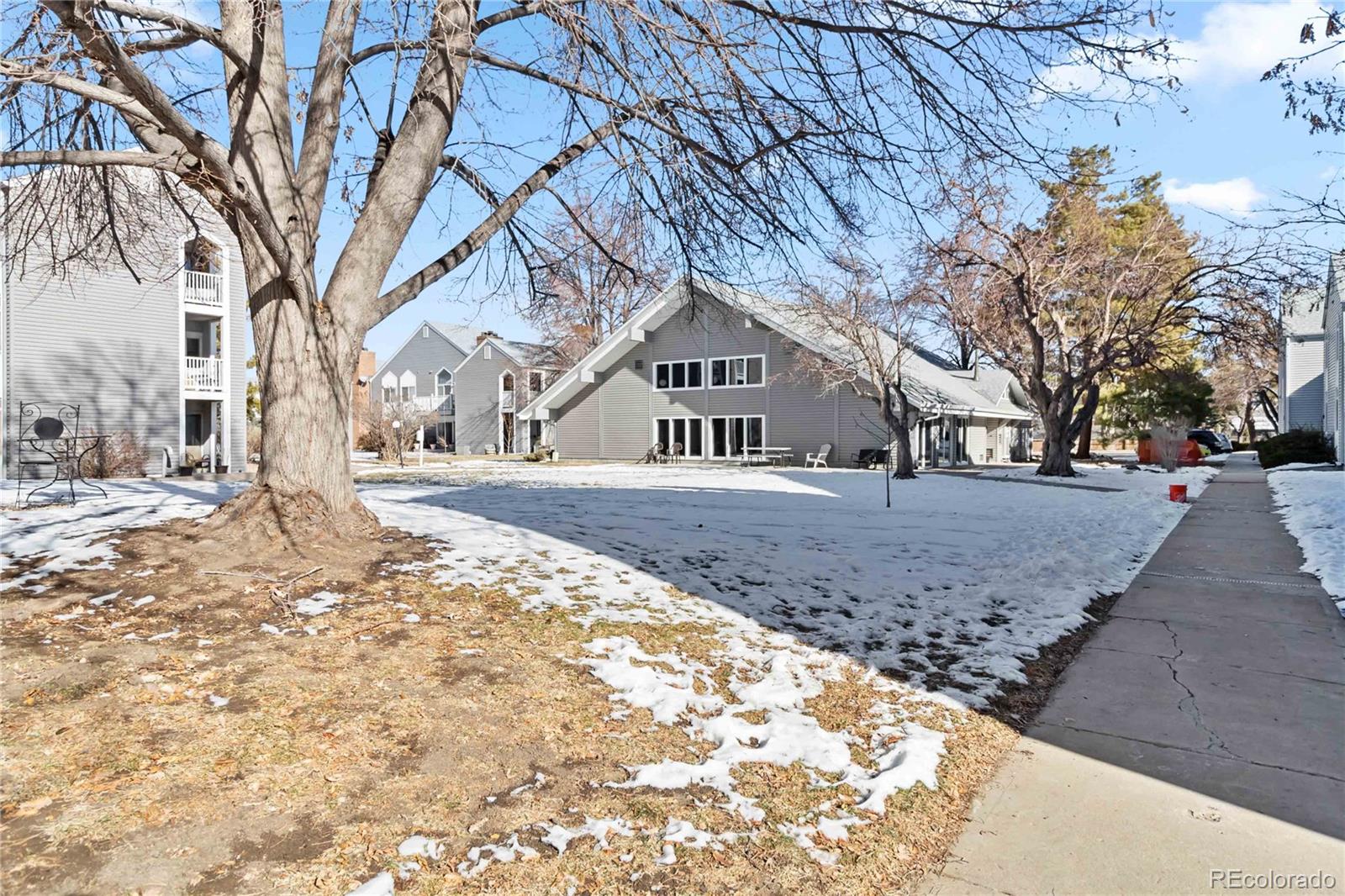 MLS Image #2 for 3339 s monaco parkway,denver, Colorado