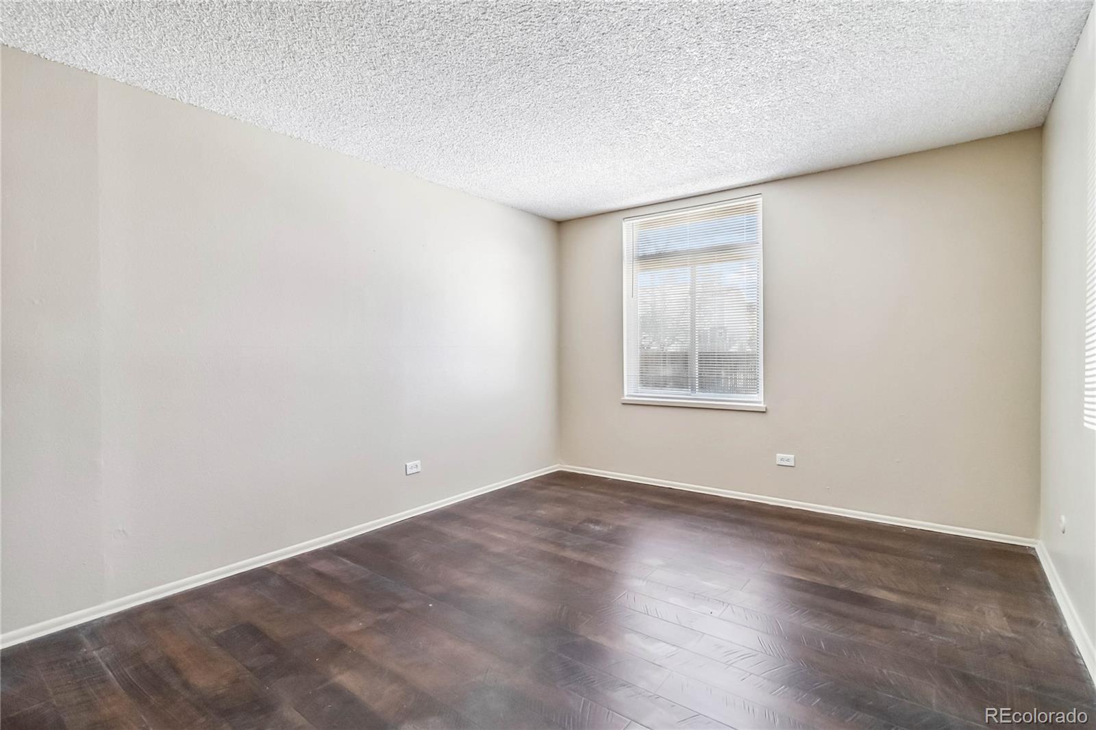 MLS Image #21 for 3339 s monaco parkway,denver, Colorado