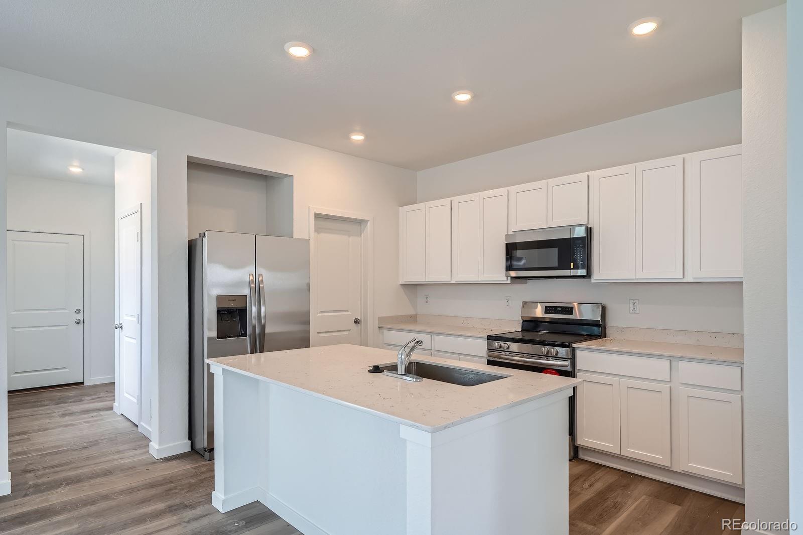 MLS Image #2 for 15242  detroit street,thornton, Colorado