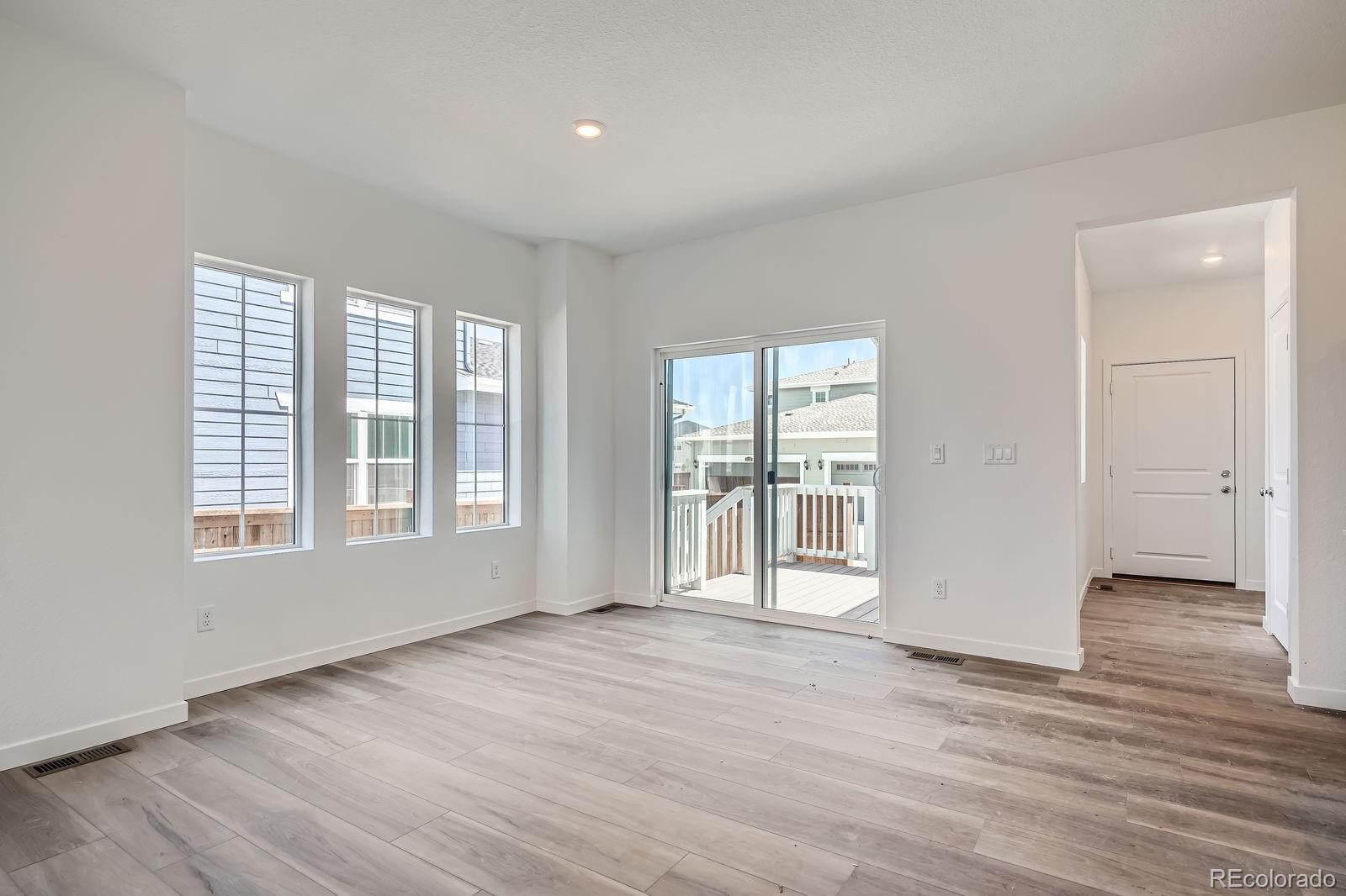MLS Image #3 for 15242  detroit street,thornton, Colorado