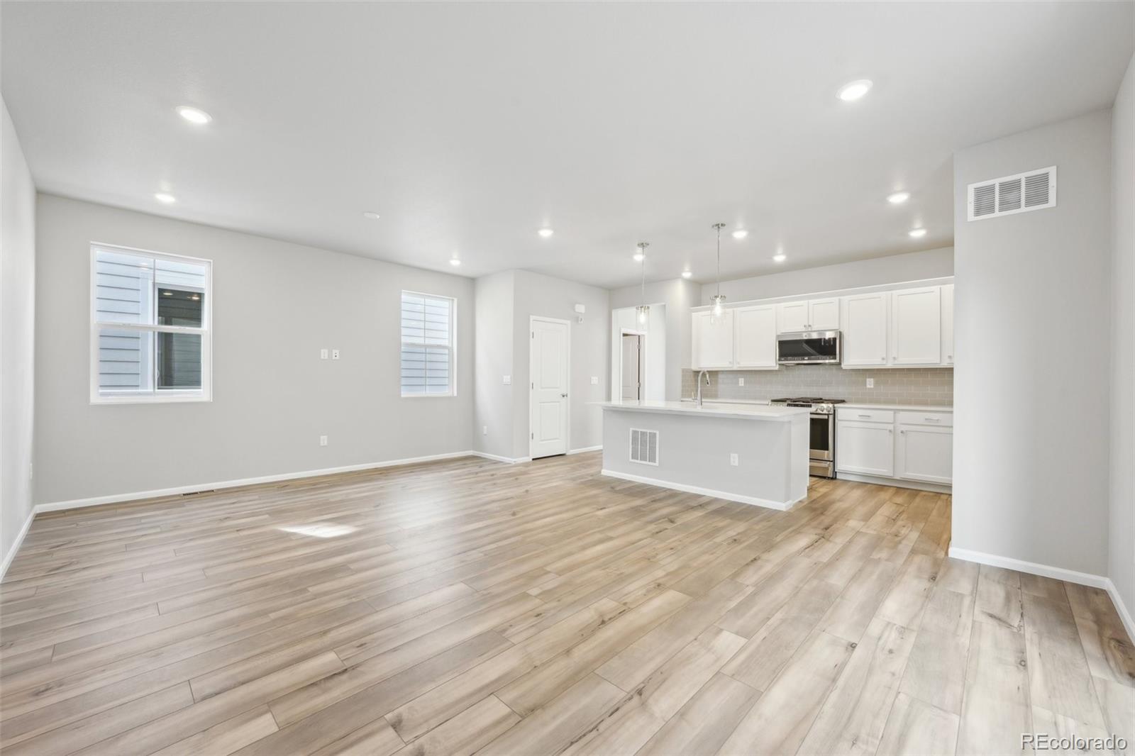 MLS Image #4 for 7376  watercress drive,littleton, Colorado