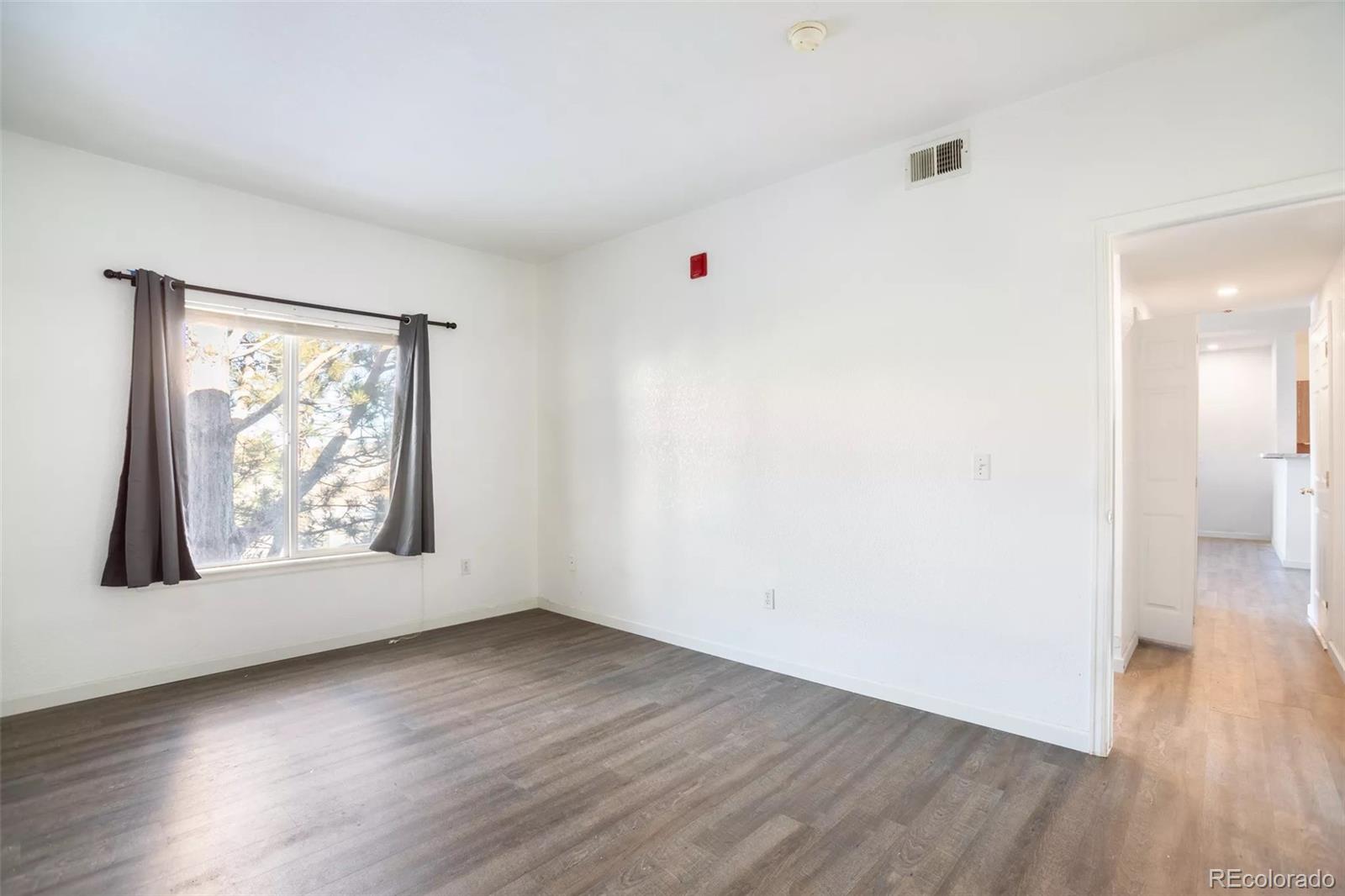 MLS Image #14 for 912 s yampa street,aurora, Colorado