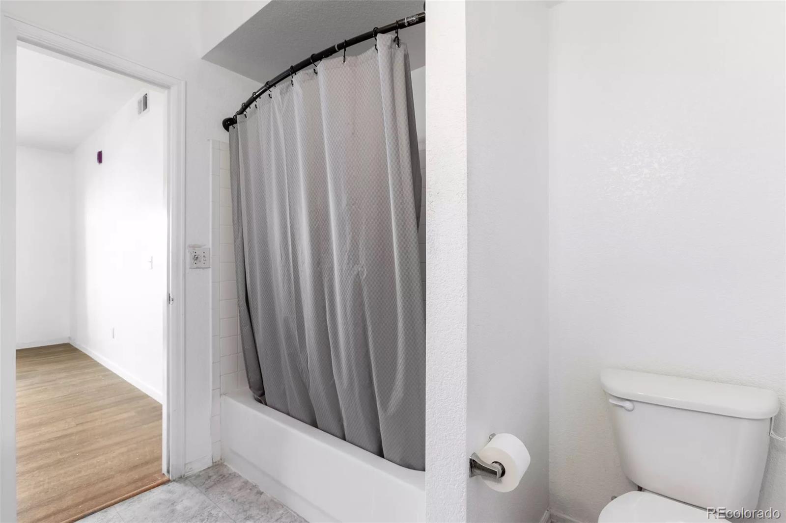MLS Image #19 for 912 s yampa street,aurora, Colorado