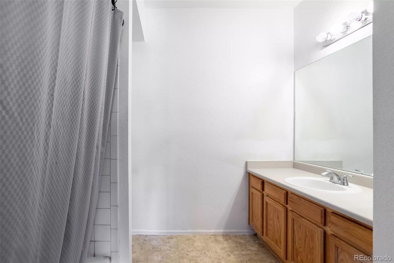 MLS Image #20 for 912 s yampa street,aurora, Colorado