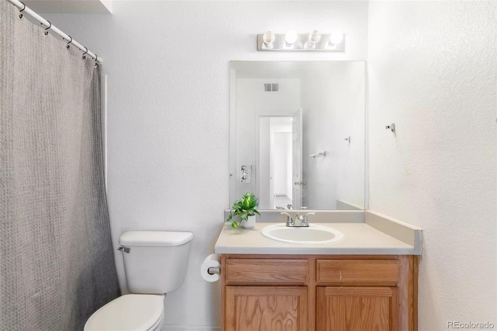 MLS Image #23 for 912 s yampa street,aurora, Colorado