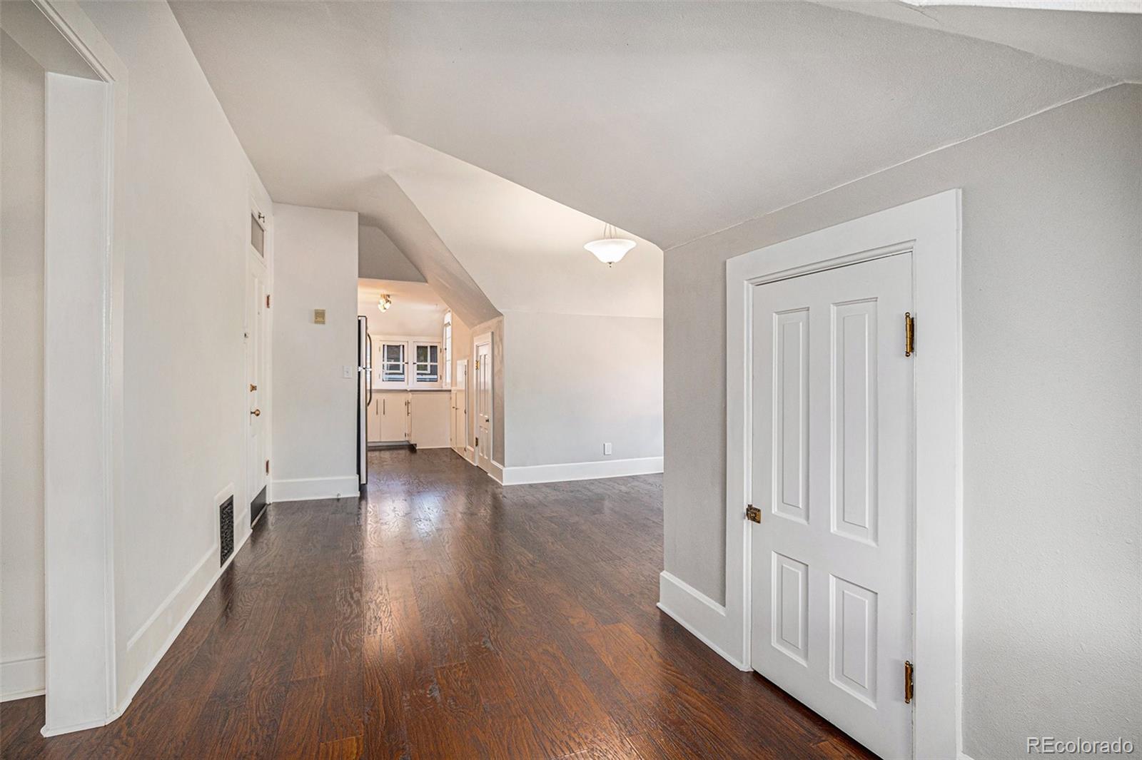 MLS Image #11 for 1415 n franklin street,denver, Colorado