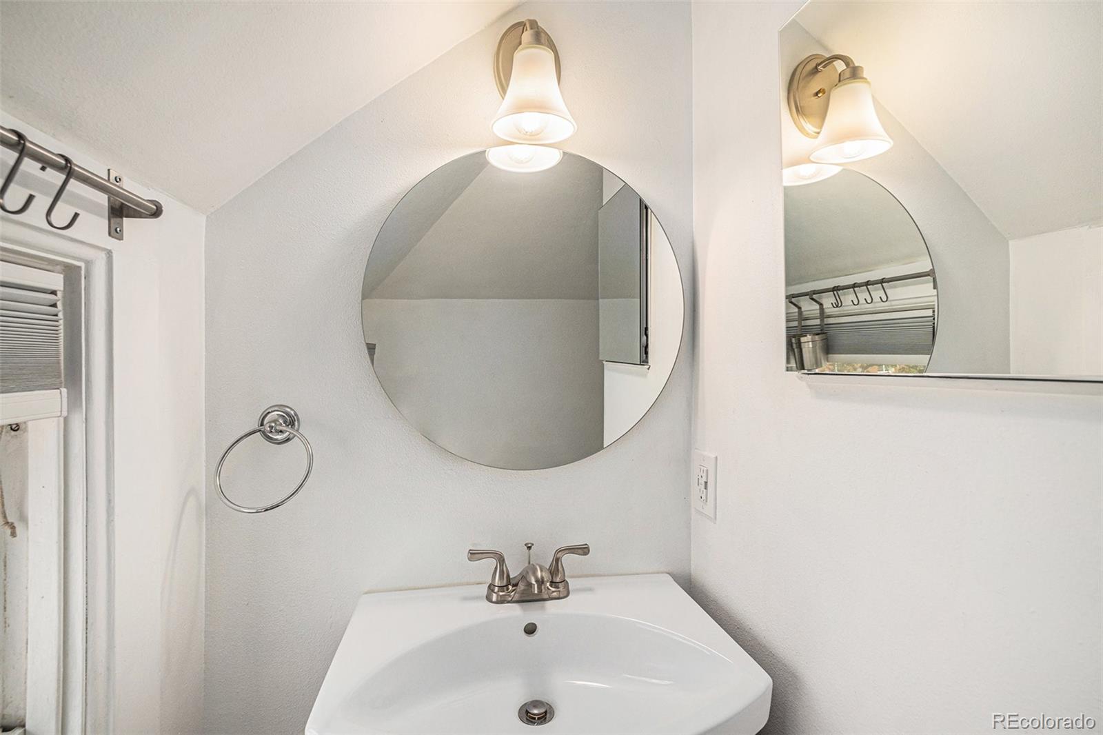 MLS Image #13 for 1415 n franklin street,denver, Colorado