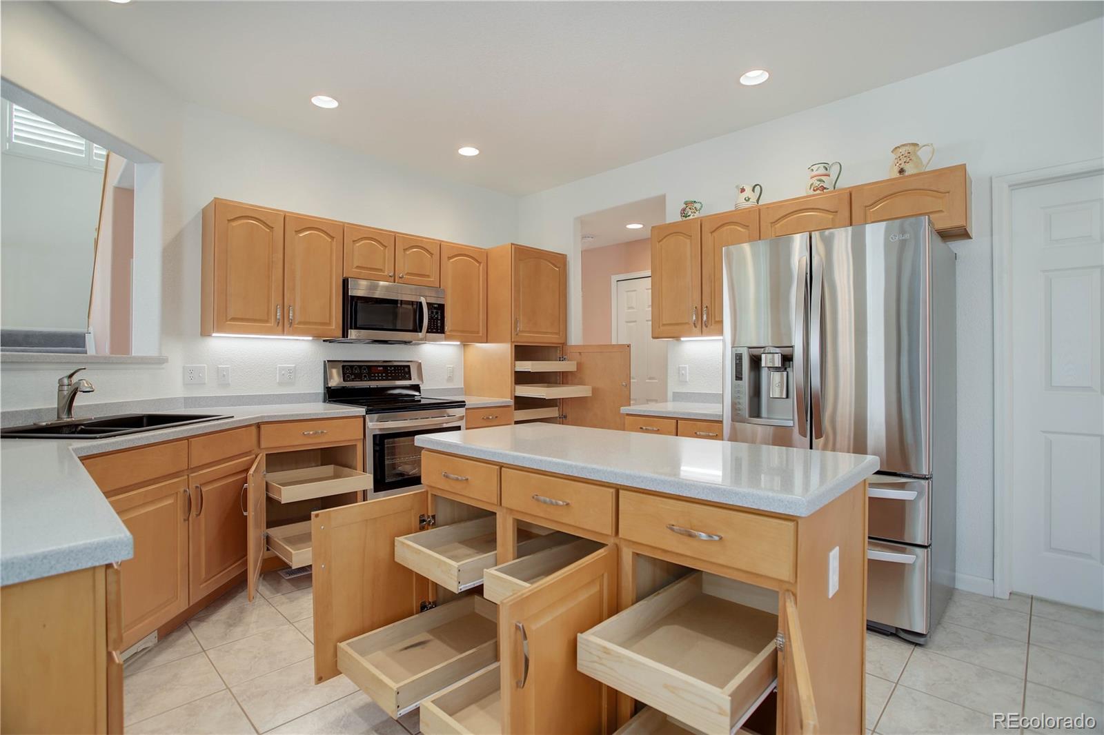 MLS Image #4 for 2608 s troy court,aurora, Colorado