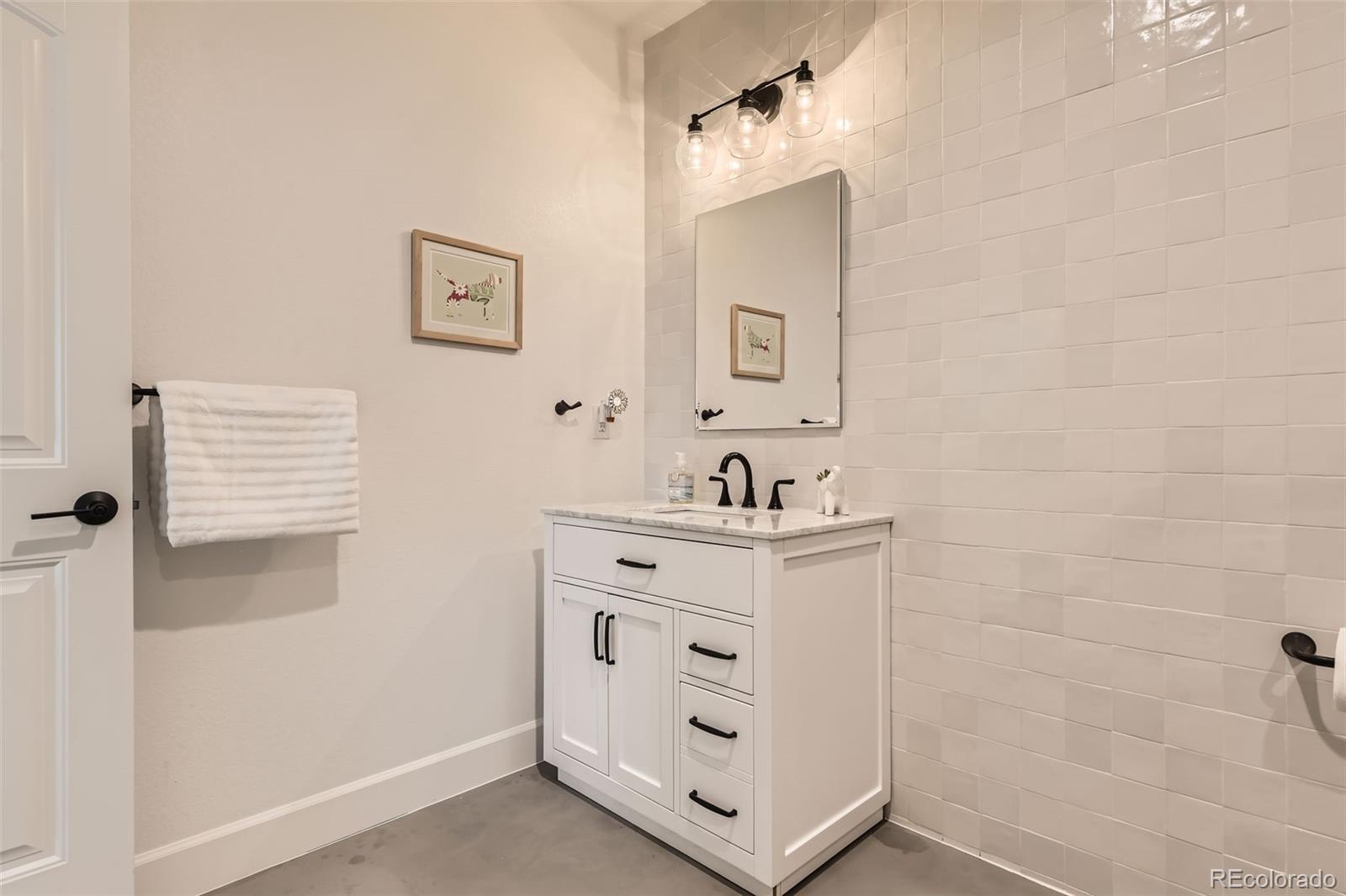 MLS Image #24 for 579  backcountry lane,highlands ranch, Colorado