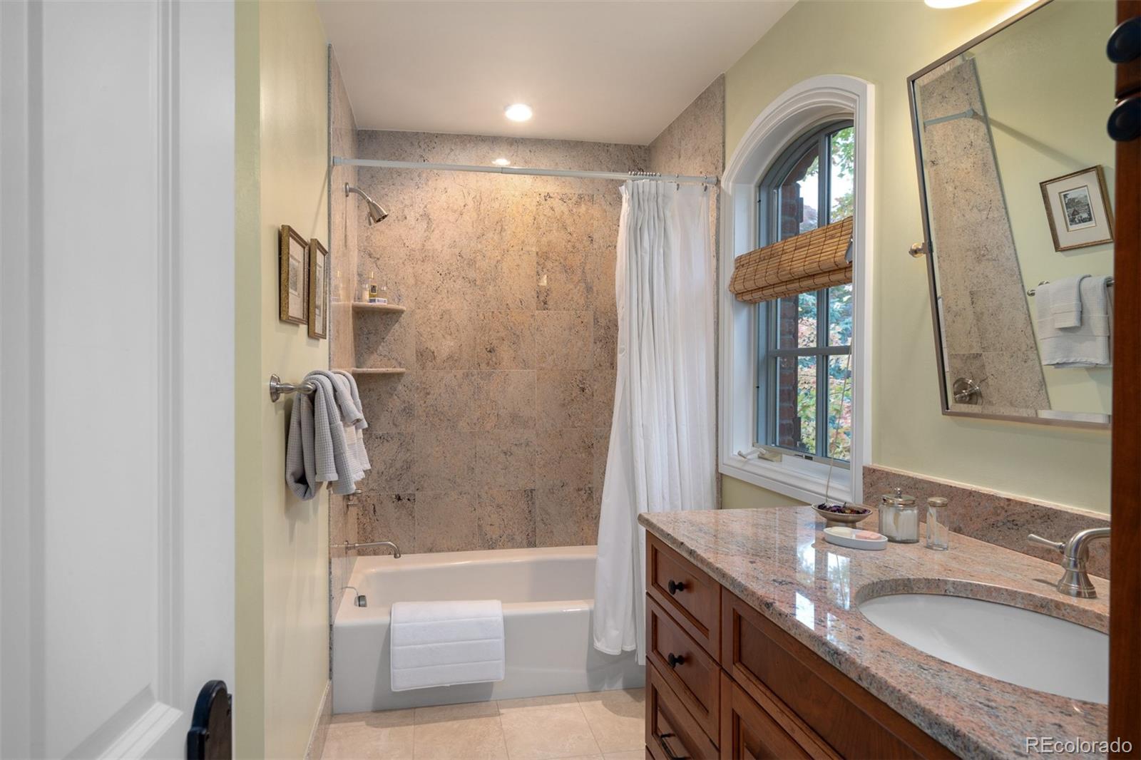 MLS Image #35 for 445  madison street,denver, Colorado