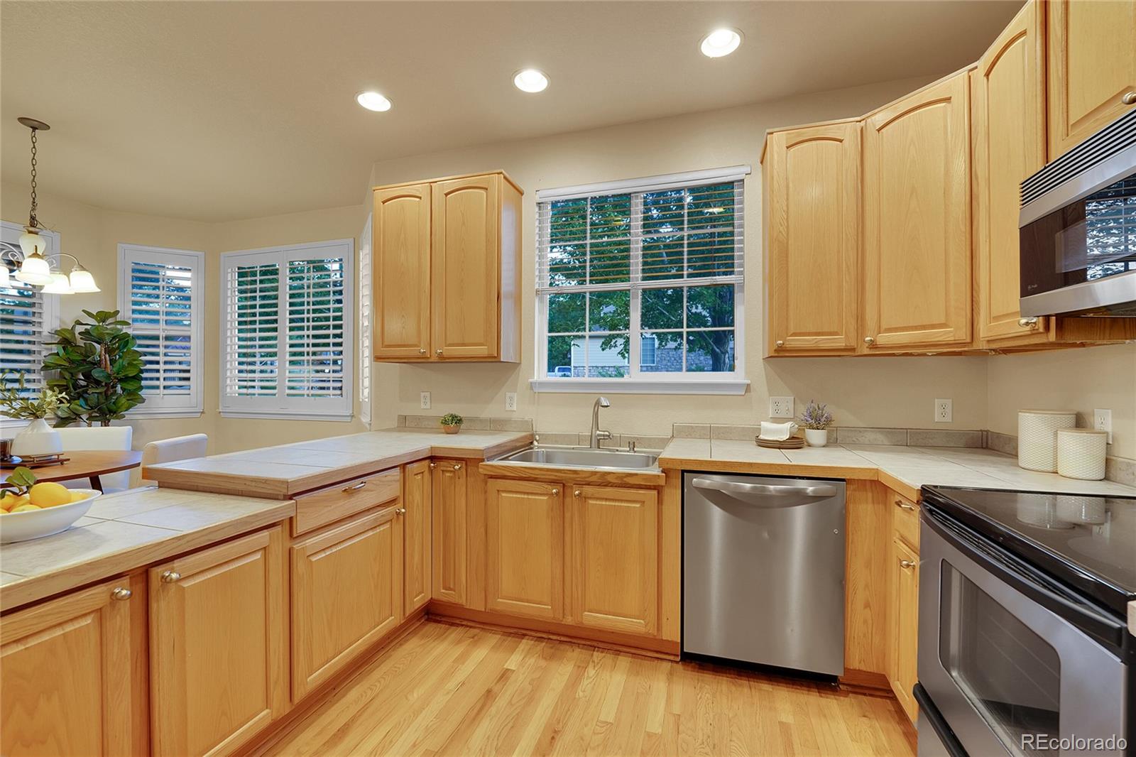 MLS Image #15 for 5930 s yank way ,littleton, Colorado