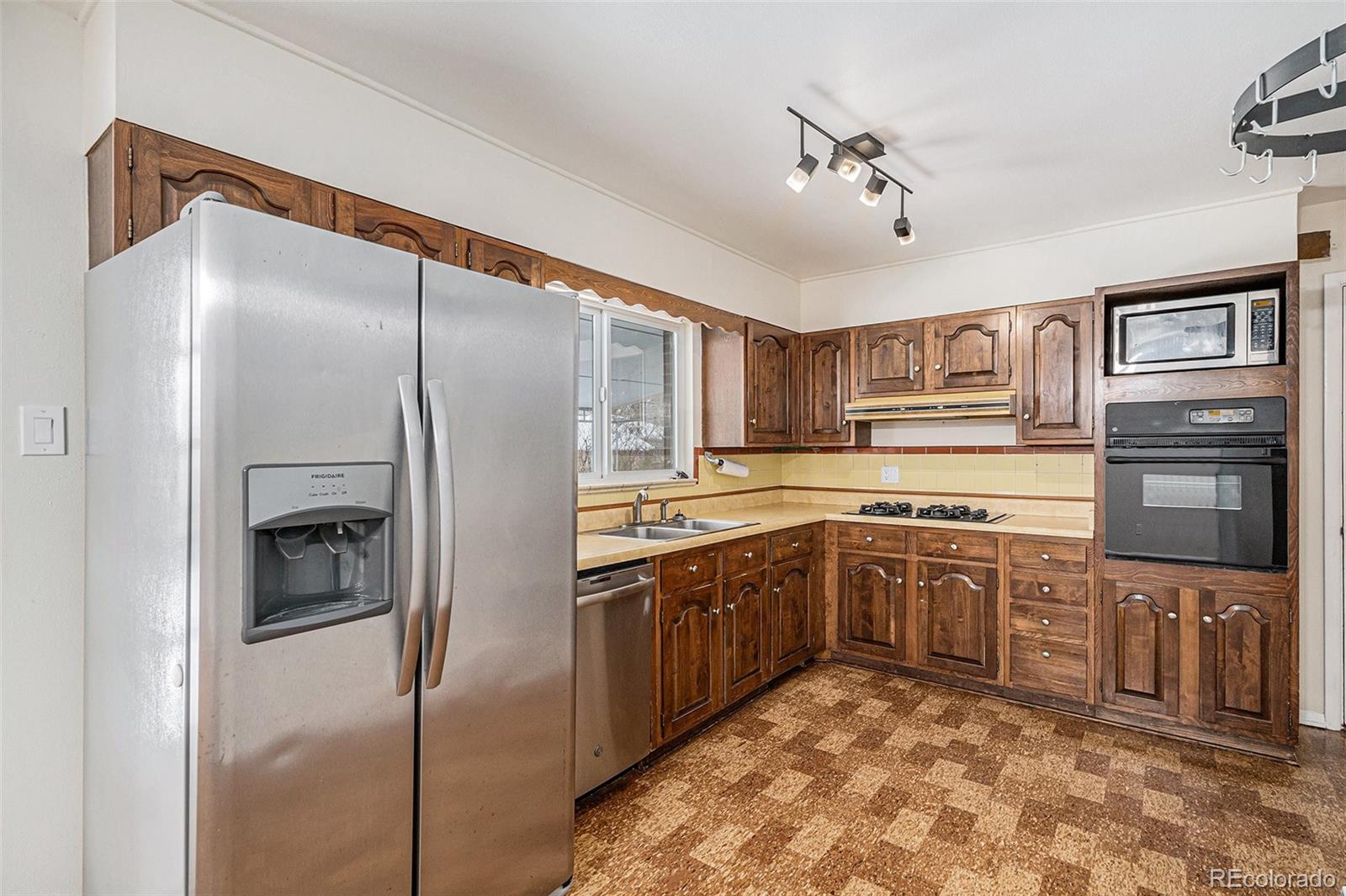 MLS Image #3 for 1540 s forest street,denver, Colorado