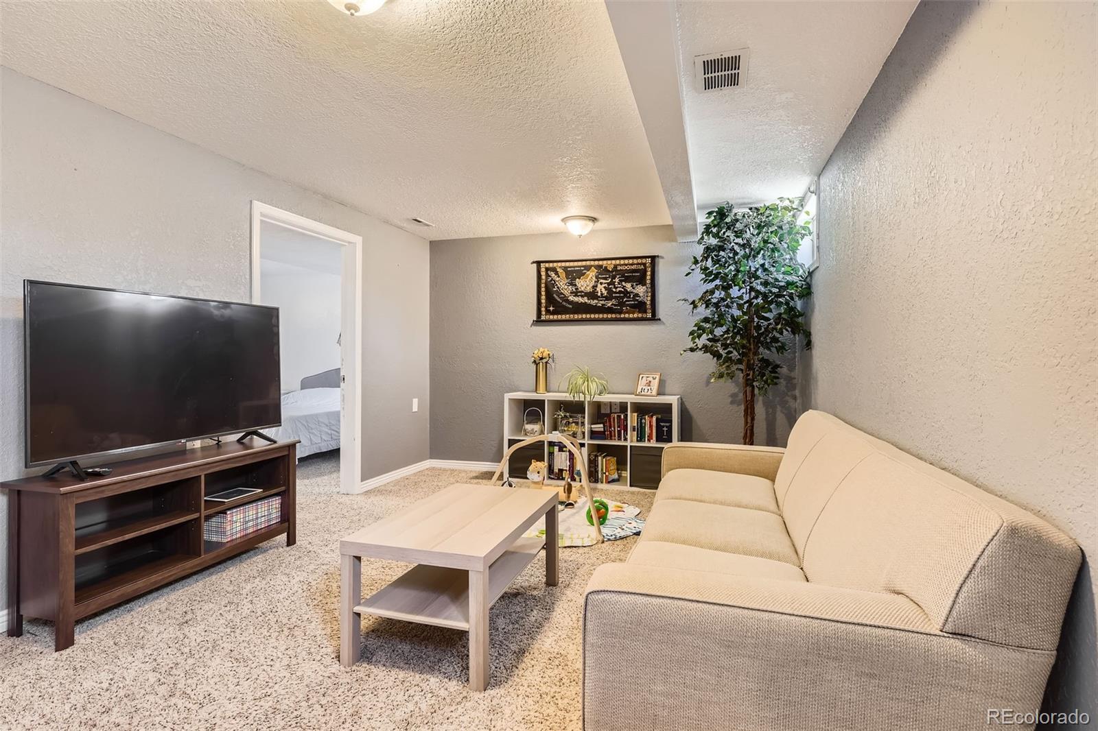 MLS Image #17 for 3720 s hazel court,englewood, Colorado