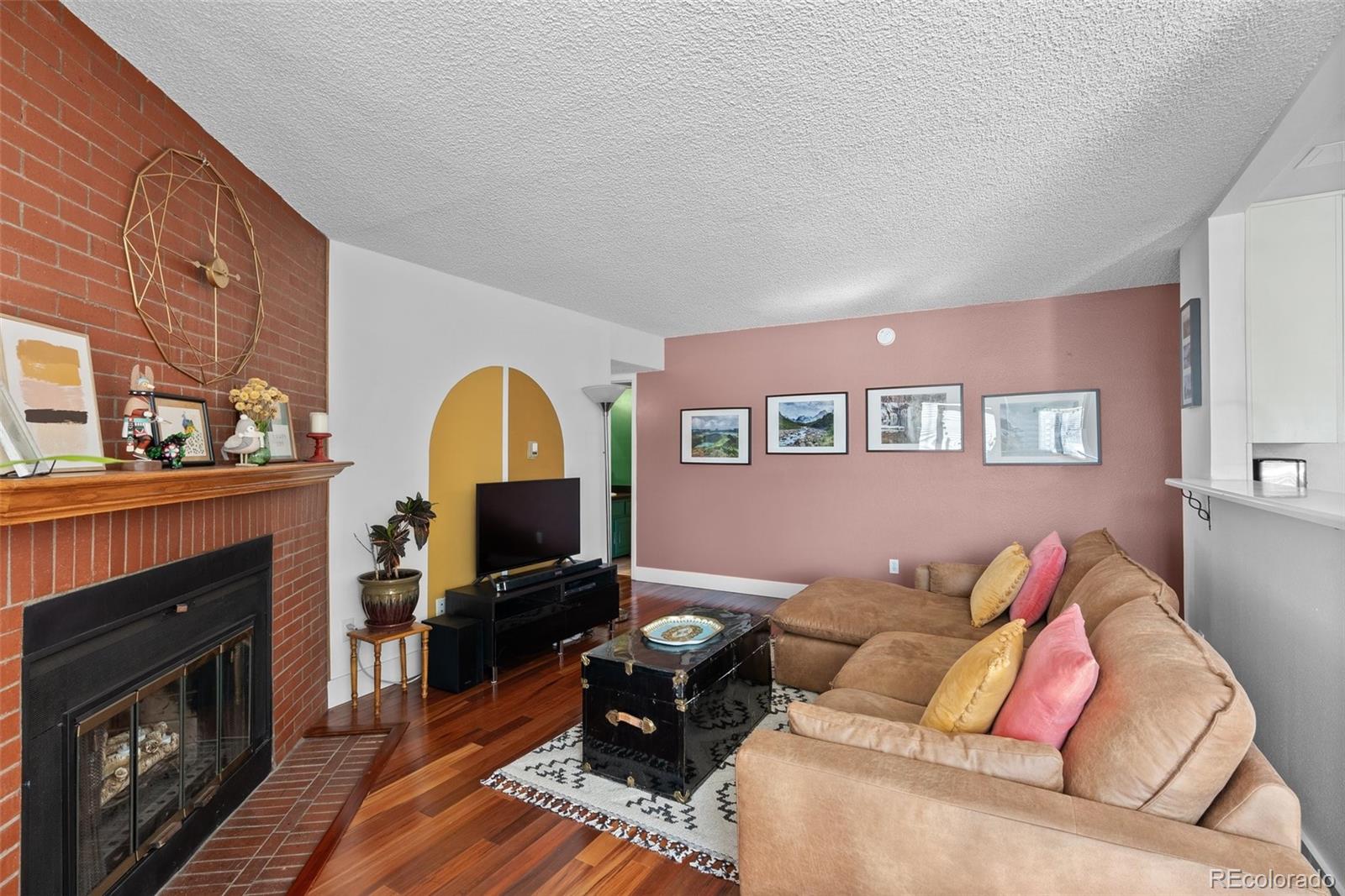 MLS Image #6 for 534 e 7th avenue,denver, Colorado
