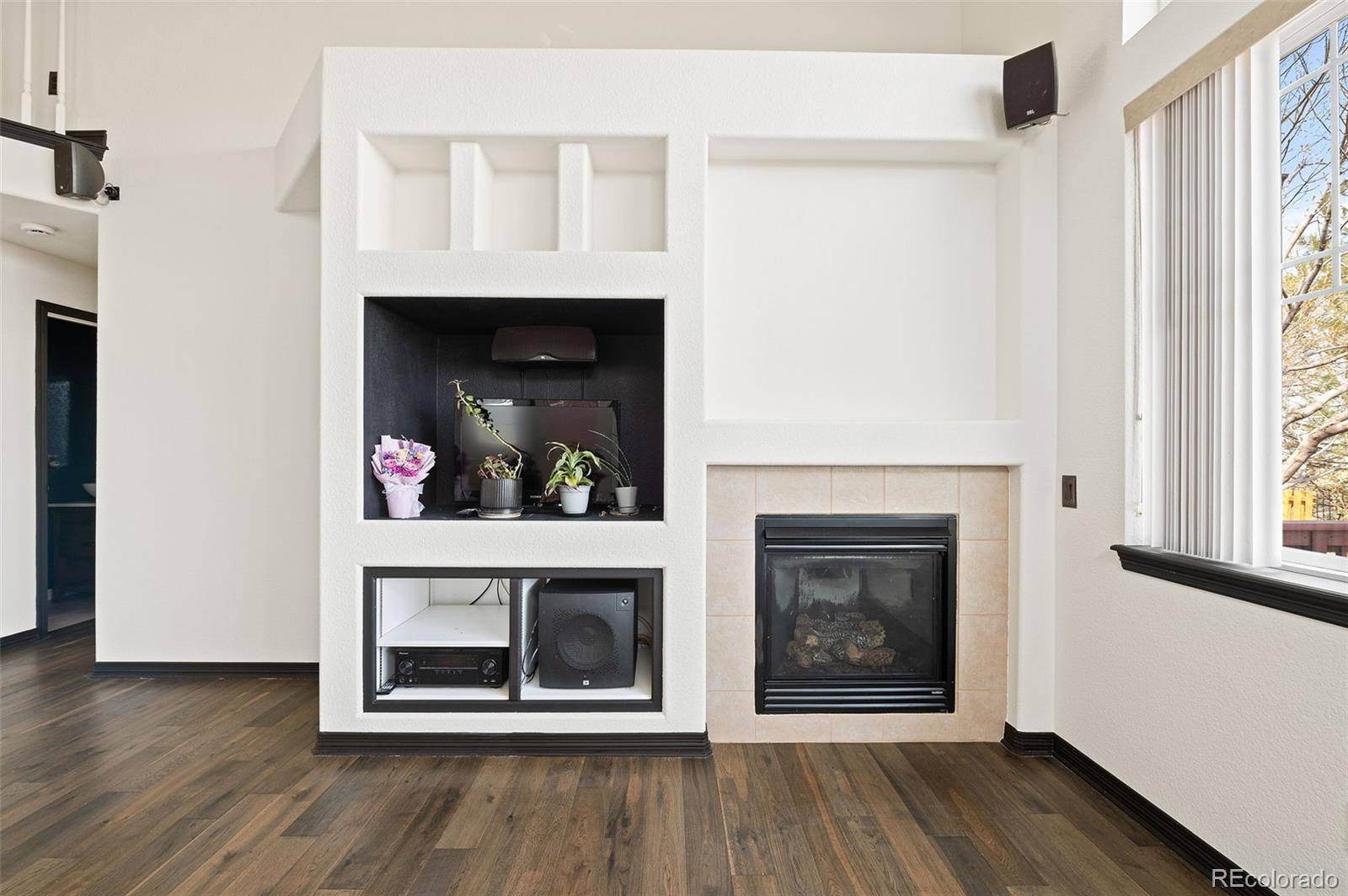 MLS Image #15 for 25871 e 5th place,aurora, Colorado