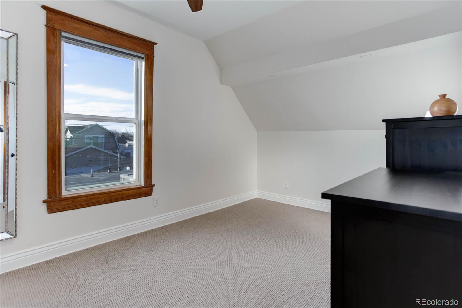 MLS Image #17 for 515 s grant street,denver, Colorado