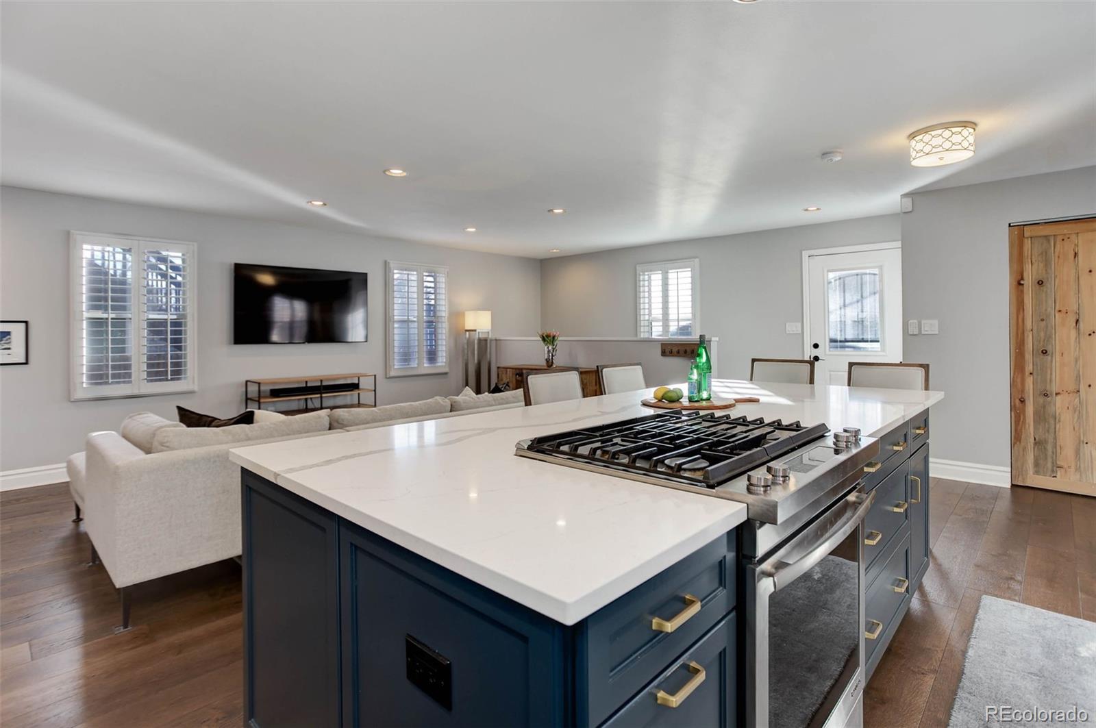 MLS Image #4 for 515 s grant street,denver, Colorado