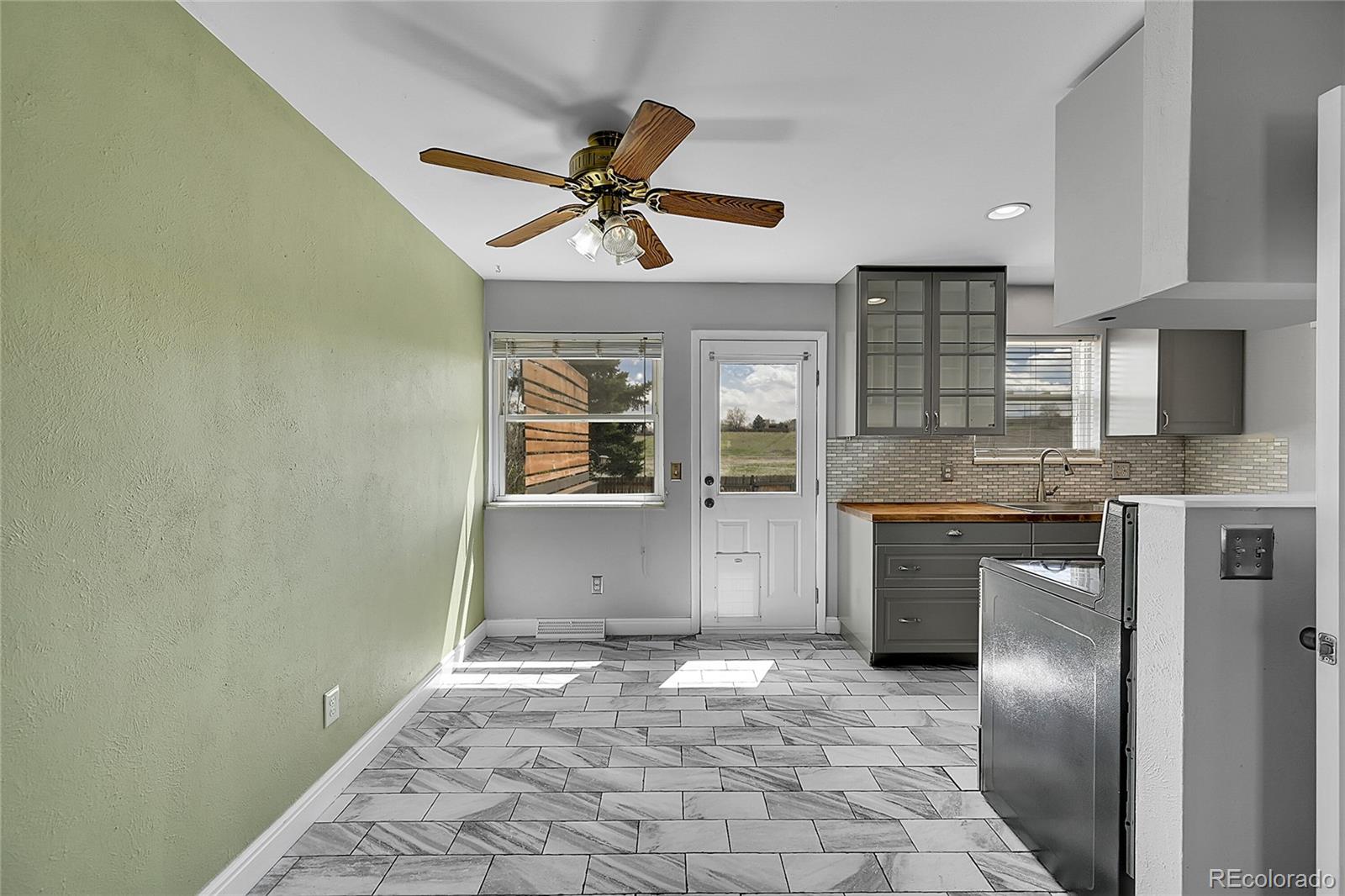MLS Image #11 for 10704  moore street,broomfield, Colorado