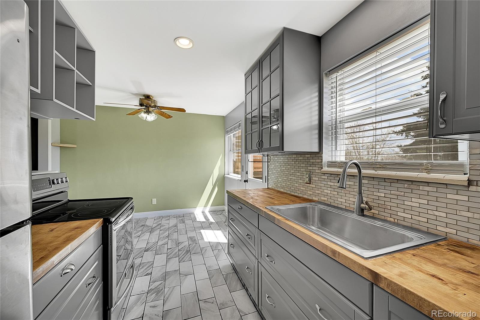 MLS Image #15 for 10704  moore street,broomfield, Colorado
