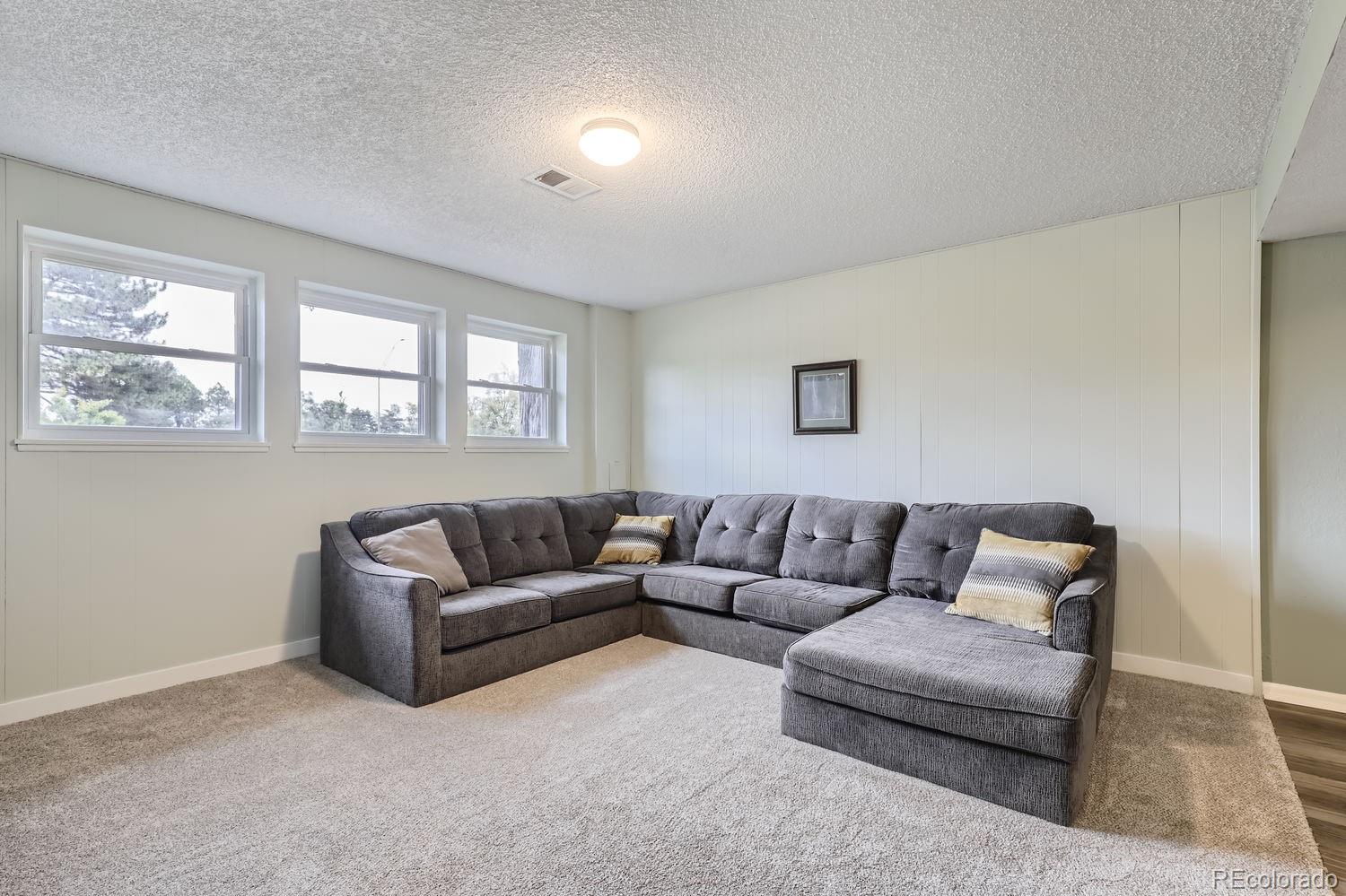 MLS Image #15 for 12946  andrews drive,denver, Colorado