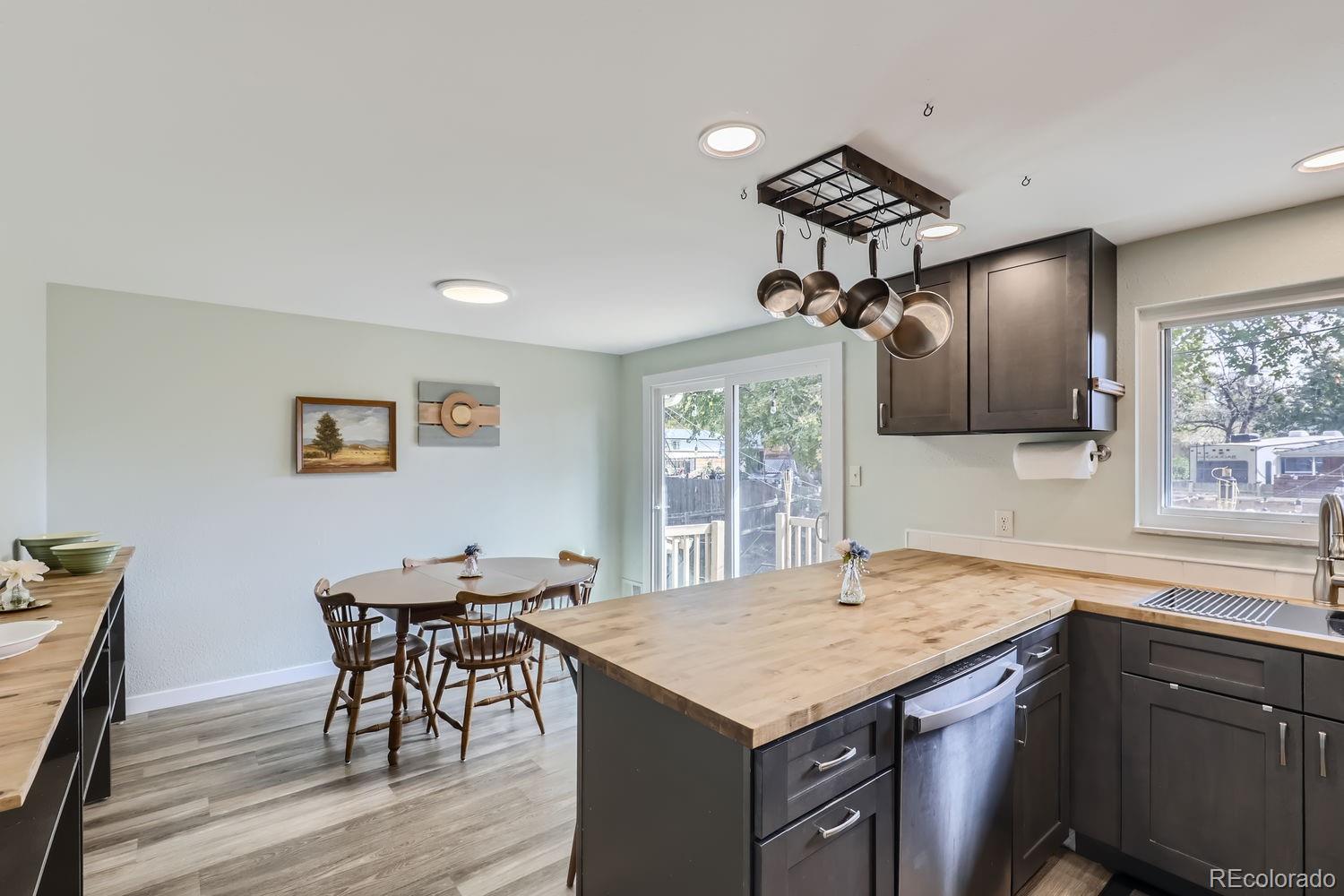 MLS Image #6 for 12946  andrews drive,denver, Colorado