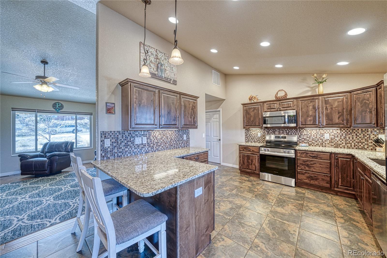 MLS Image #13 for 1112  caliente lane,poncha springs, Colorado