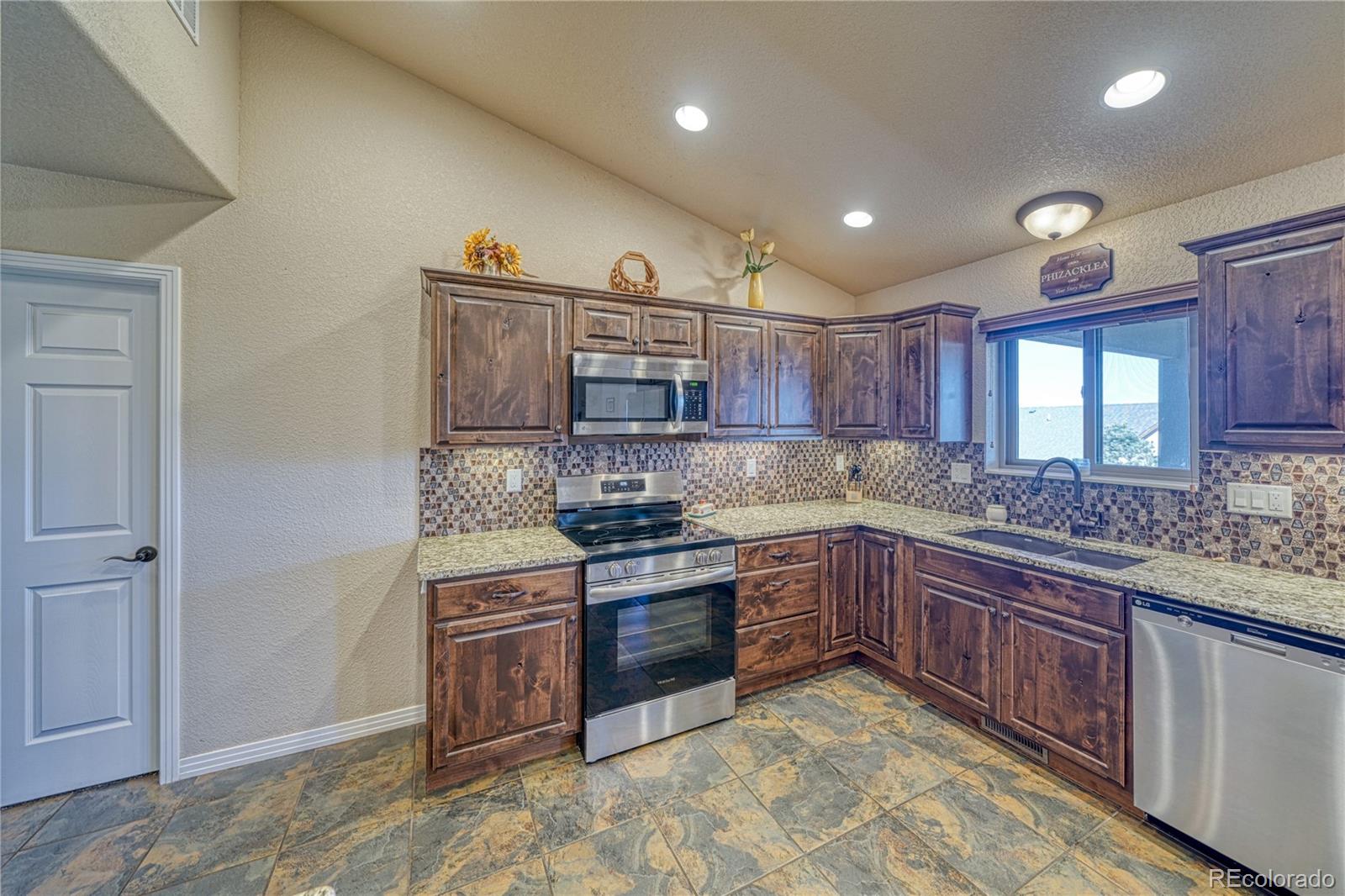 MLS Image #16 for 1112  caliente lane,poncha springs, Colorado