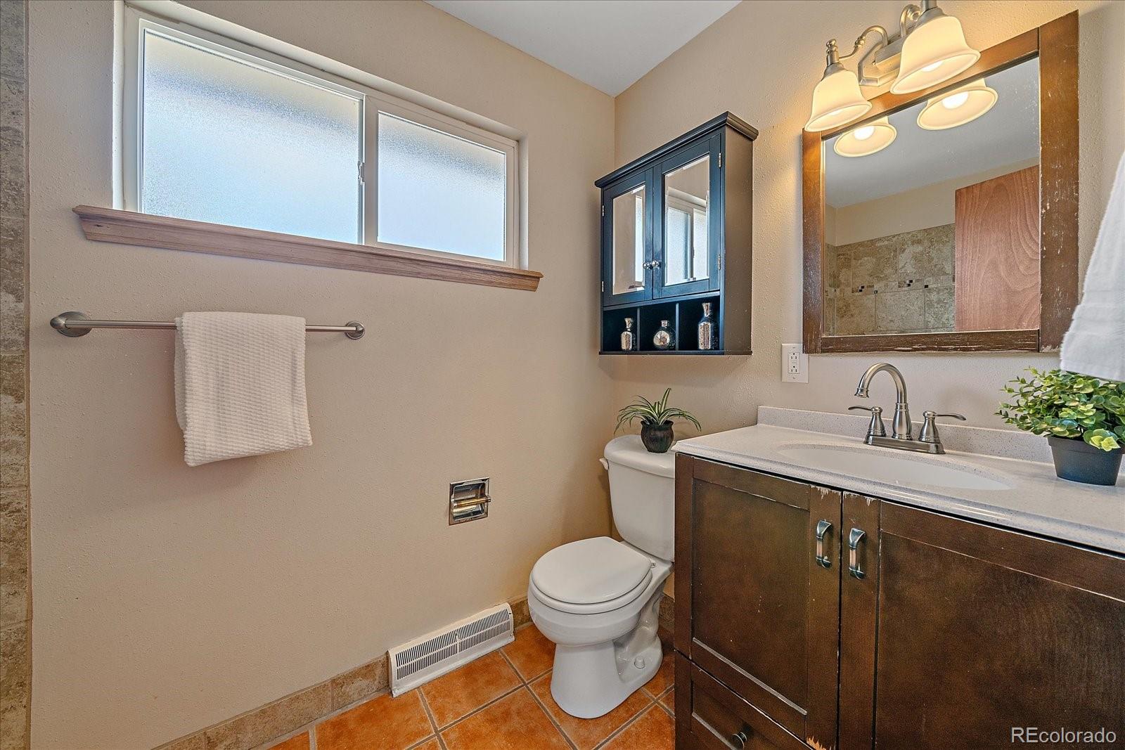 MLS Image #14 for 6940 s uinta street,centennial, Colorado