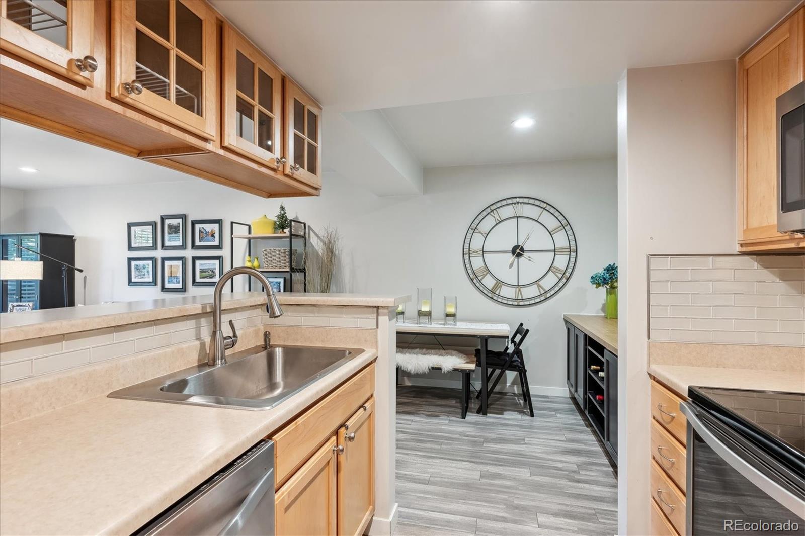 MLS Image #10 for 9283 e arbor circle,englewood, Colorado