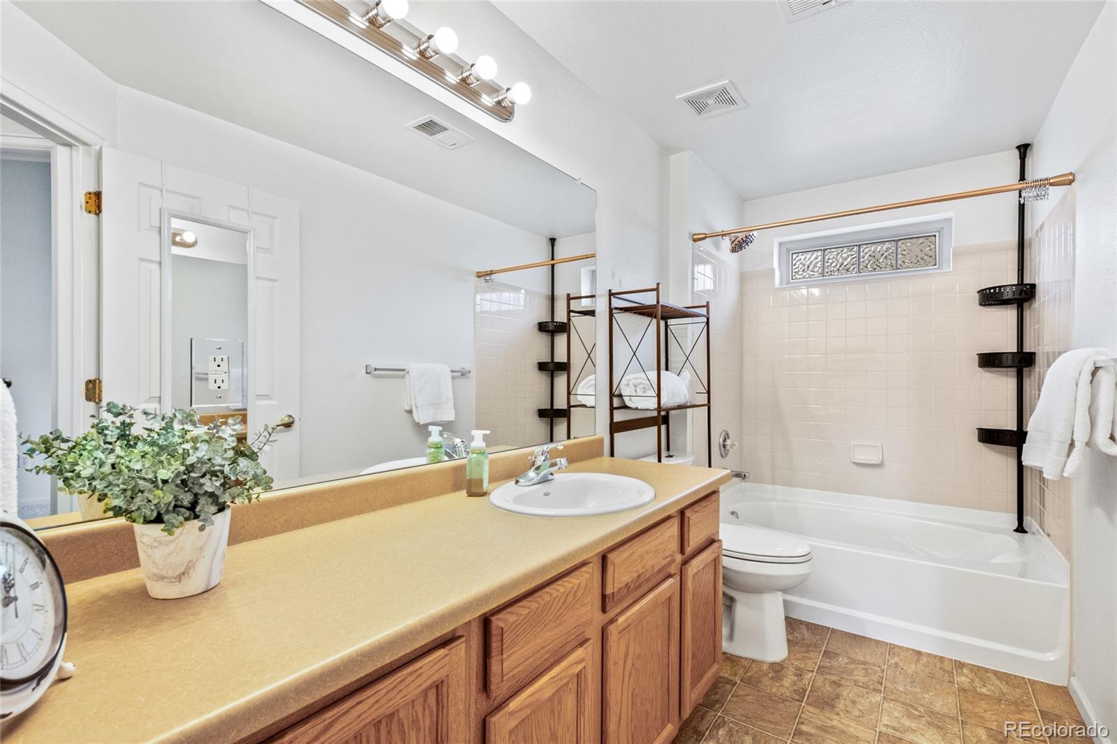MLS Image #10 for 2541 s bahama circle,aurora, Colorado