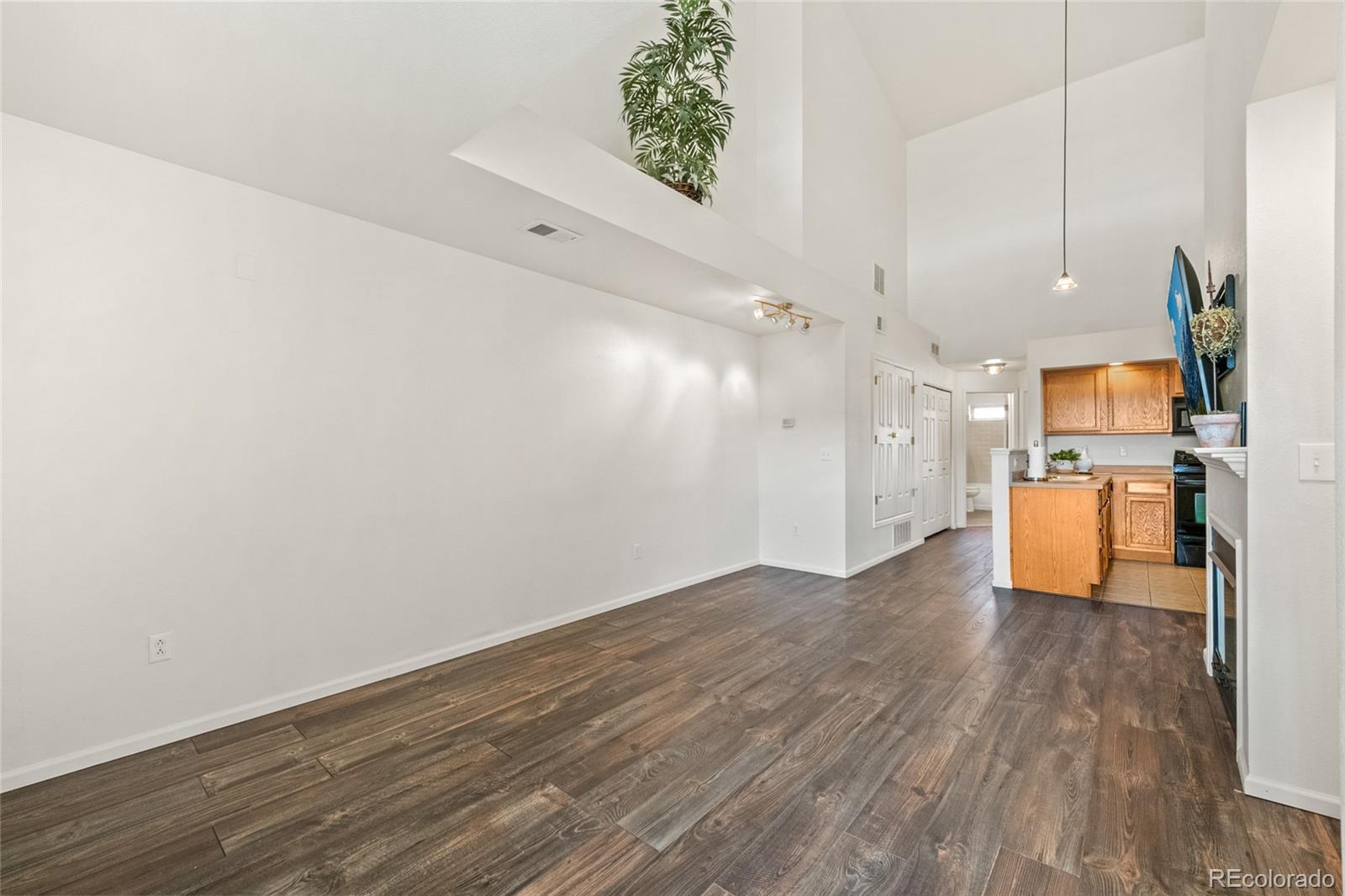 MLS Image #2 for 2541 s bahama circle,aurora, Colorado