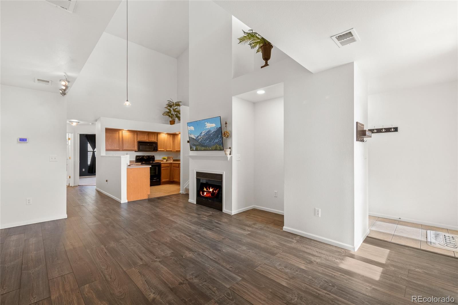 MLS Image #3 for 2541 s bahama circle,aurora, Colorado