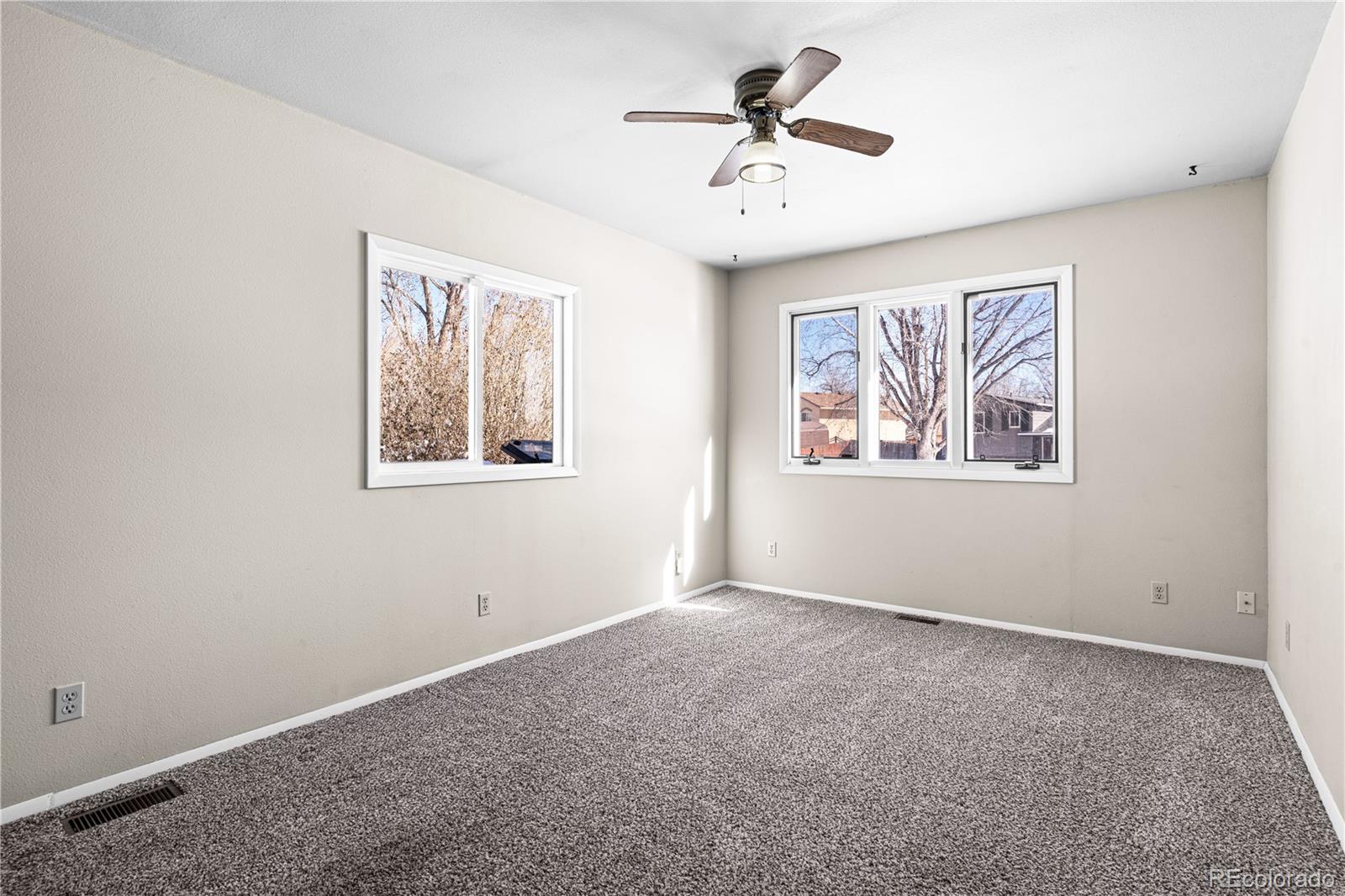 MLS Image #5 for 306  cranbrook circle,colorado springs, Colorado