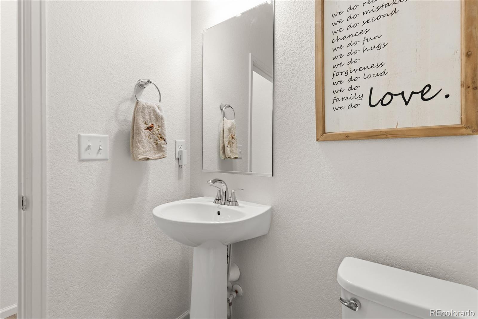 MLS Image #9 for 28334 e 6th place,watkins, Colorado