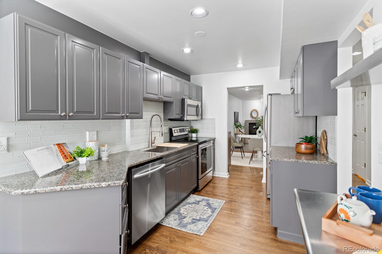 MLS Image #11 for 152 s jackson street,denver, Colorado