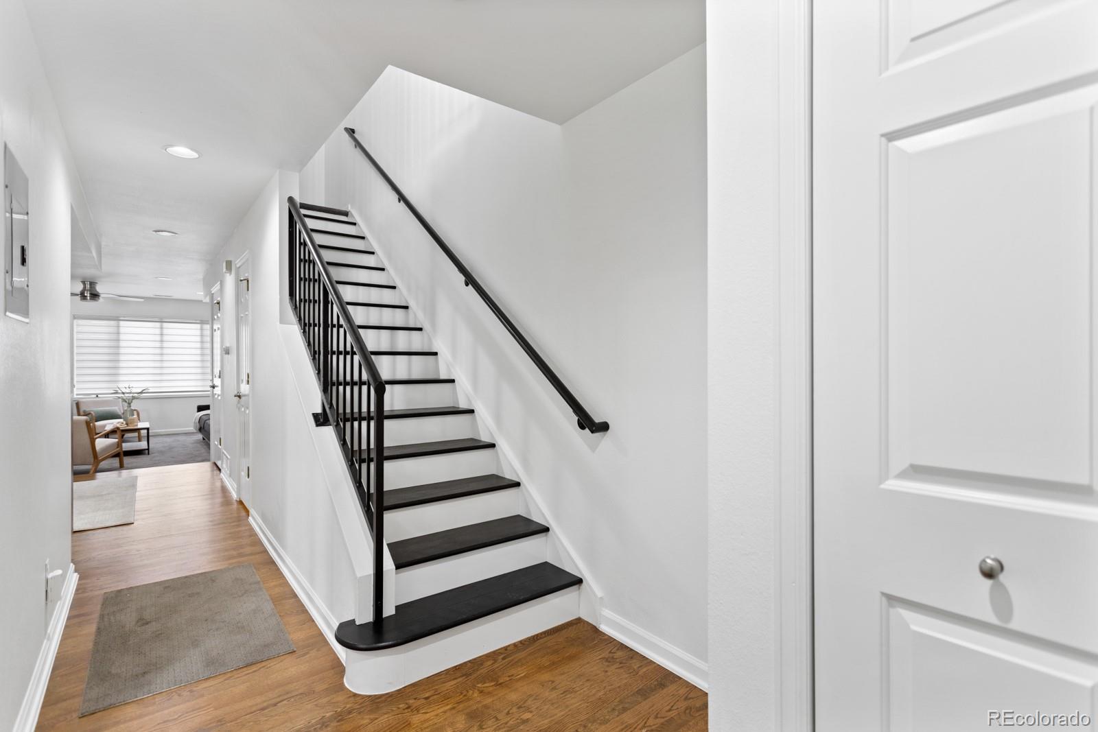 MLS Image #4 for 152 s jackson street,denver, Colorado