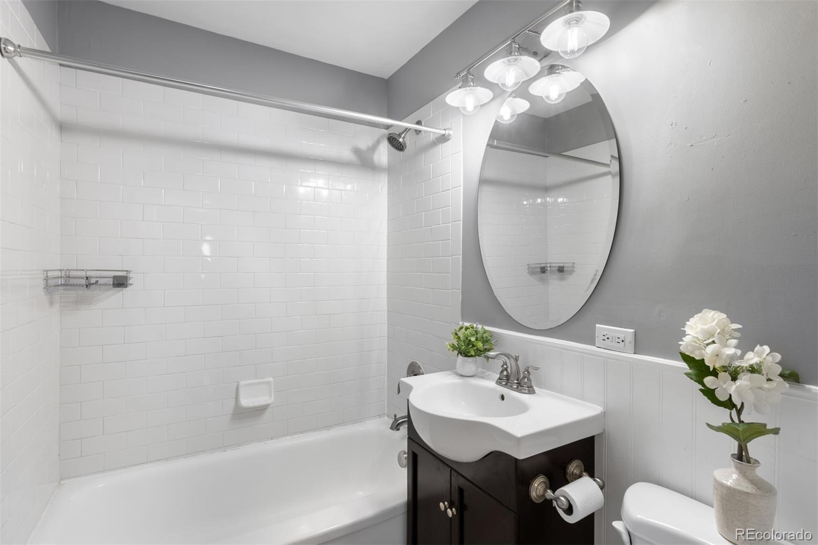 MLS Image #14 for 2610  poplar street,denver, Colorado