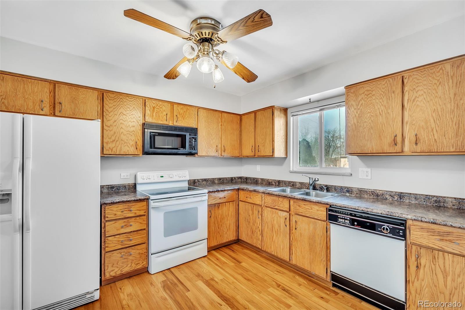 MLS Image #3 for 1318  lewis lane,colorado springs, Colorado