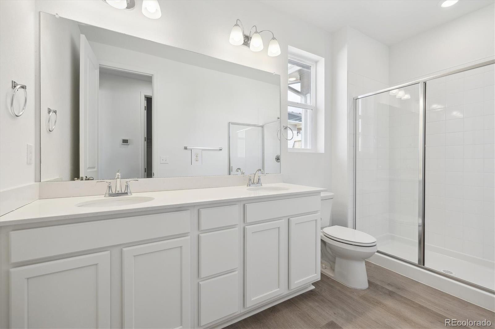 MLS Image #17 for 24719 e 39th avenue,aurora, Colorado