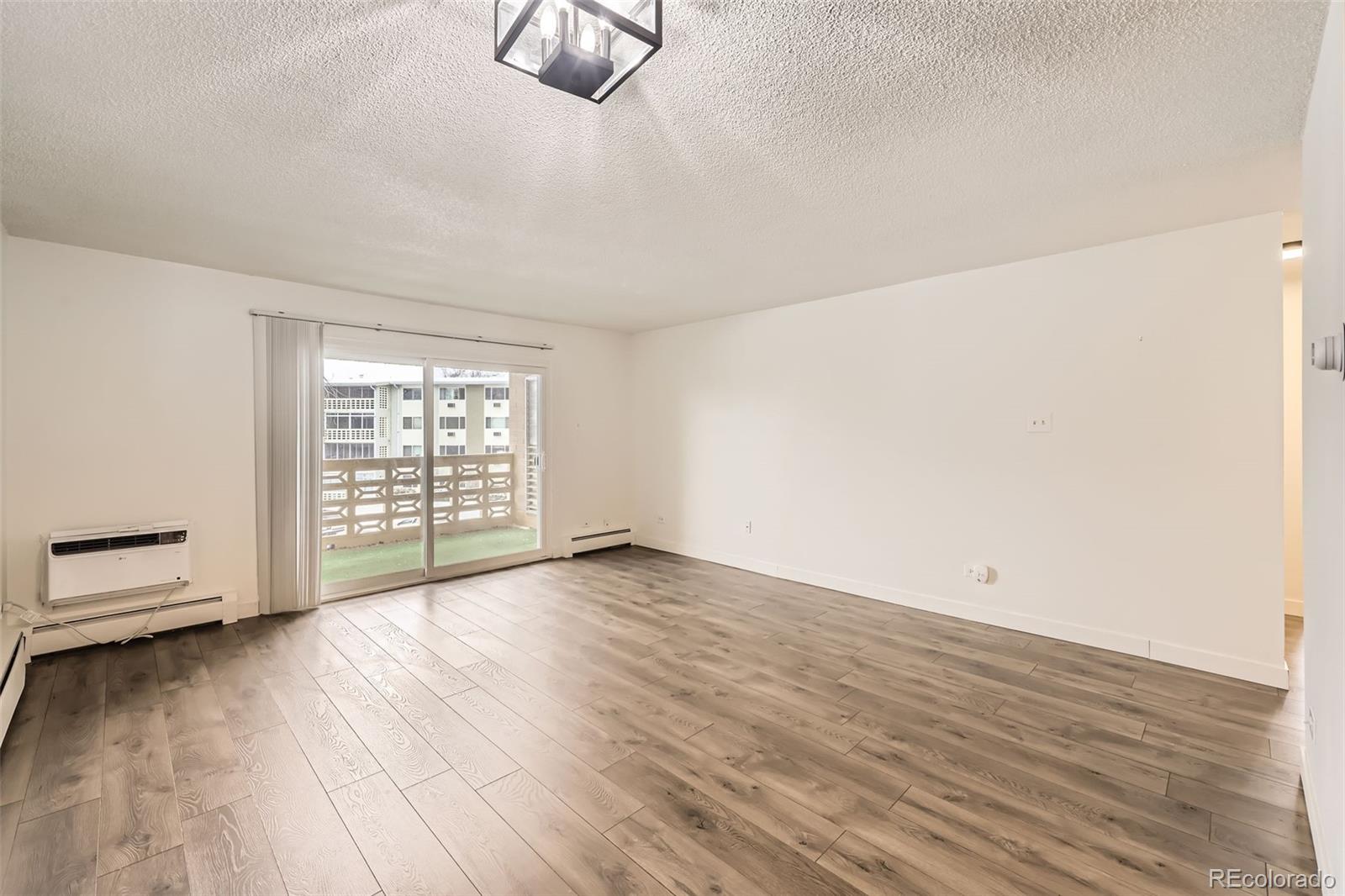 MLS Image #3 for 750 s clinton street,denver, Colorado